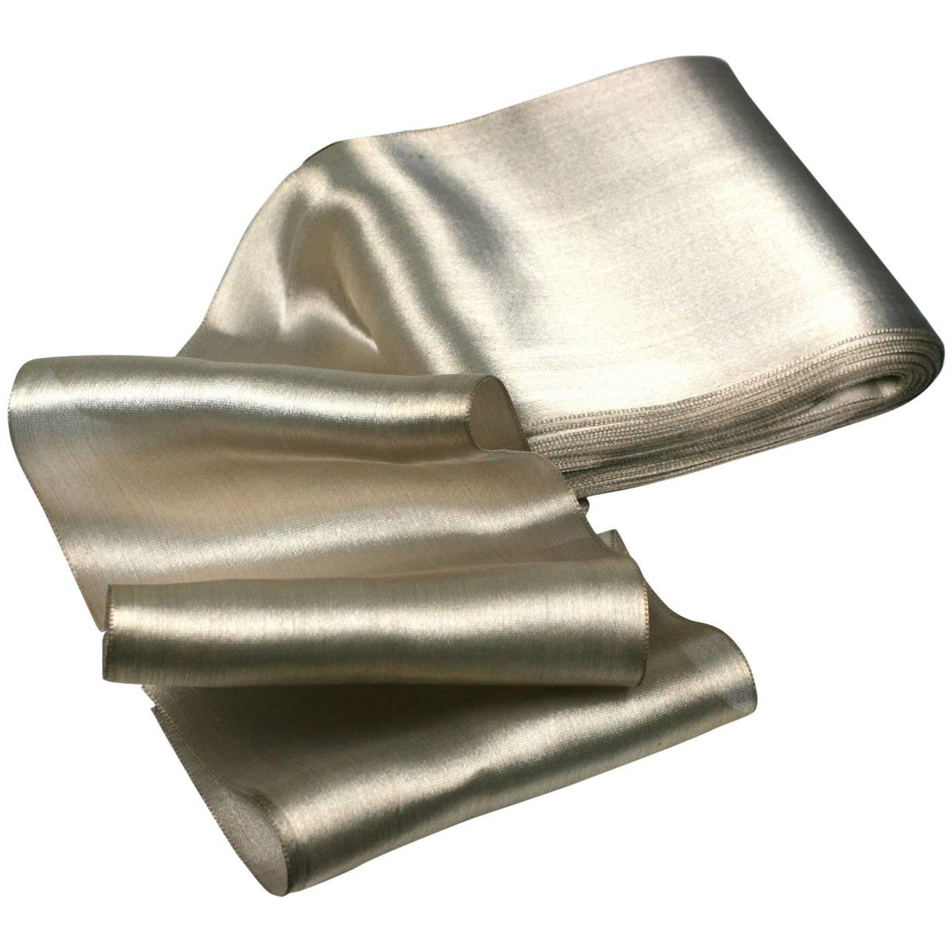 Cinta de plata coja de seda antigua en venta