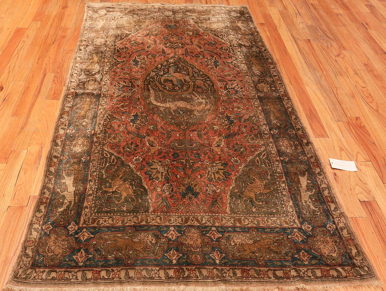 Antique Silk Persian Sarouk Farahan Rug. 4 ft 9 in x 8 ft 2 in For Sale 2