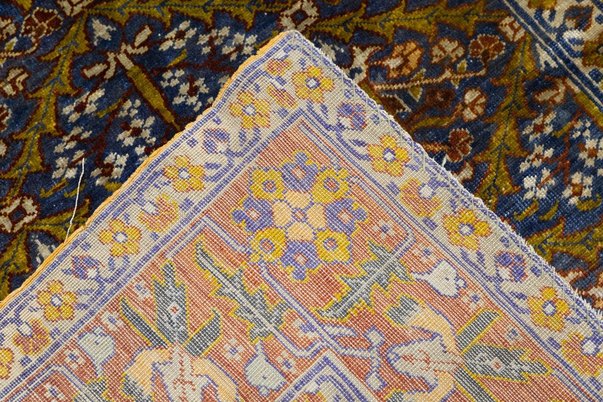 Antiker Sivas-Teppich aus Seide 3'10'' x 5'7'' im Angebot 5