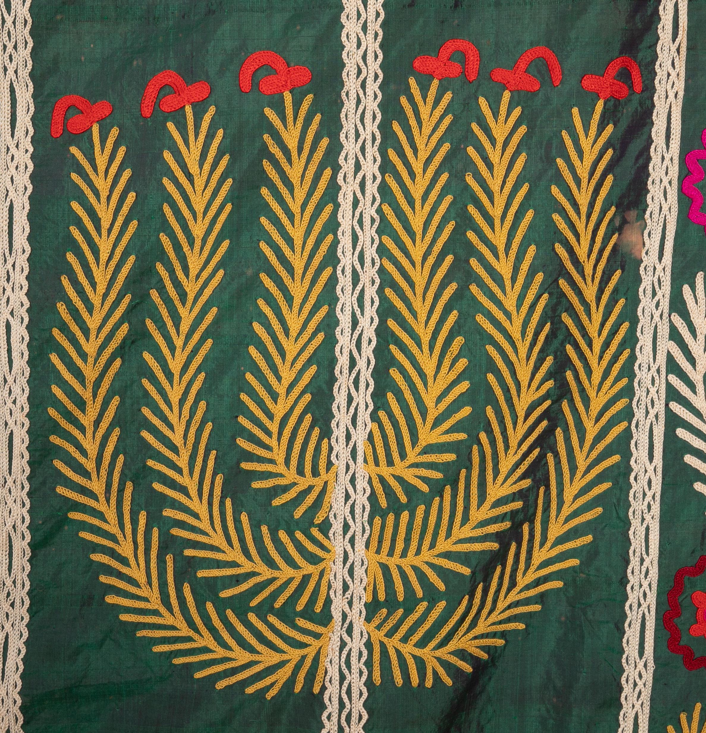 Antique Silk Suzani from Uzbekistan, Central Asia, 1900s For Sale 2