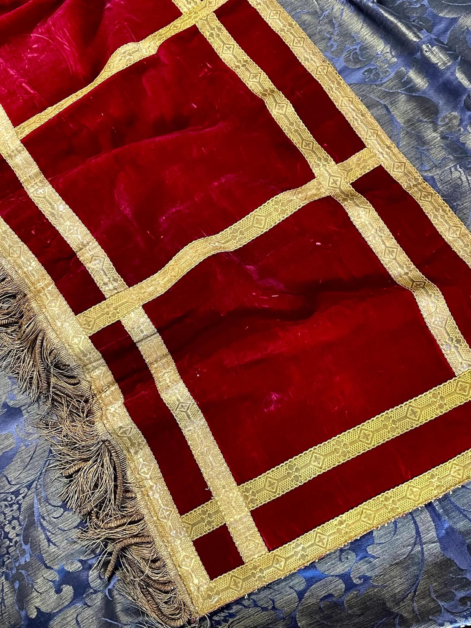 Antique Silk Velvet Altar Frontal In Good Condition For Sale In Canterbury, GB