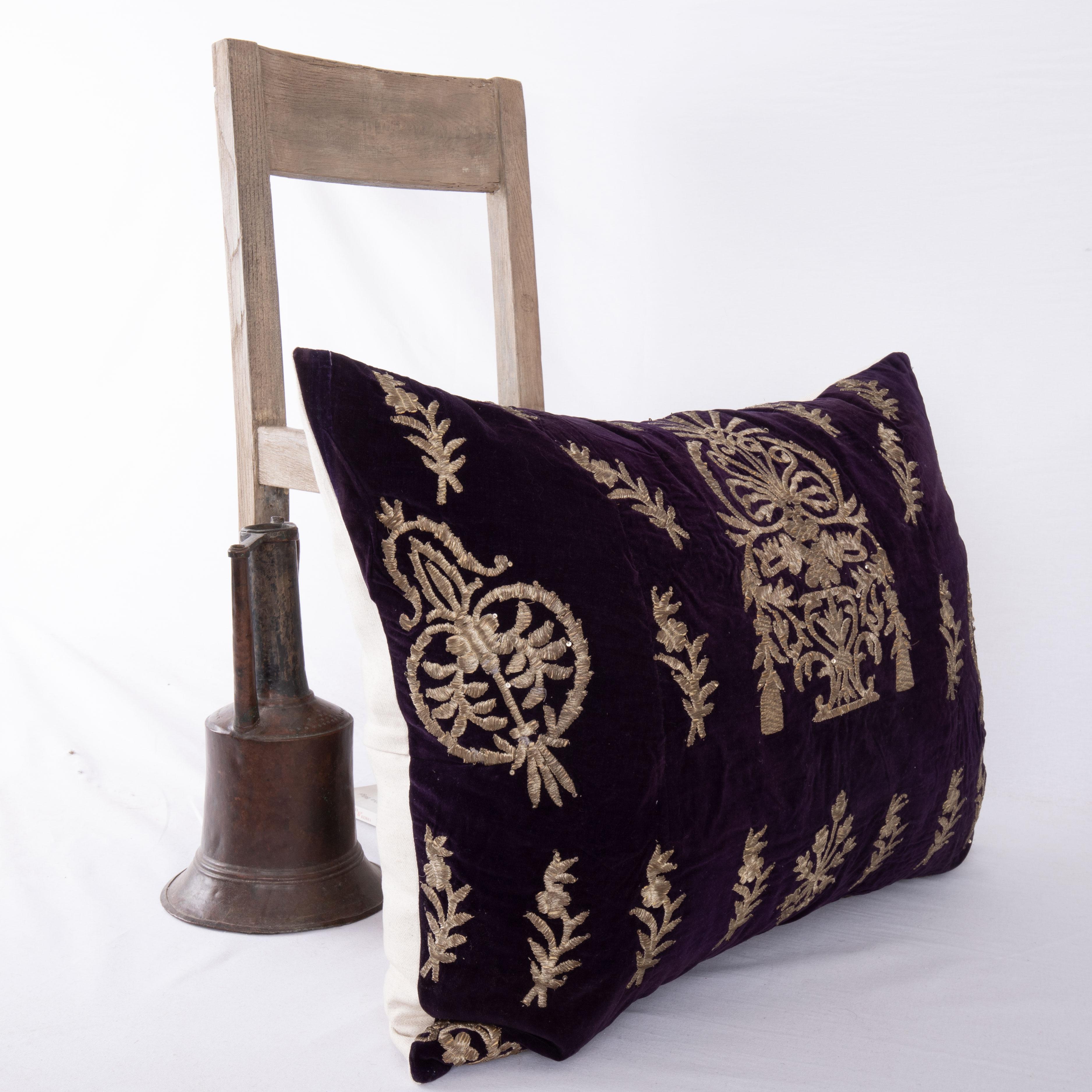 20th Century Antique Silk Velvet Ottoman Violet Sarma Pillow Cover, L 19th C / E 20th C For Sale