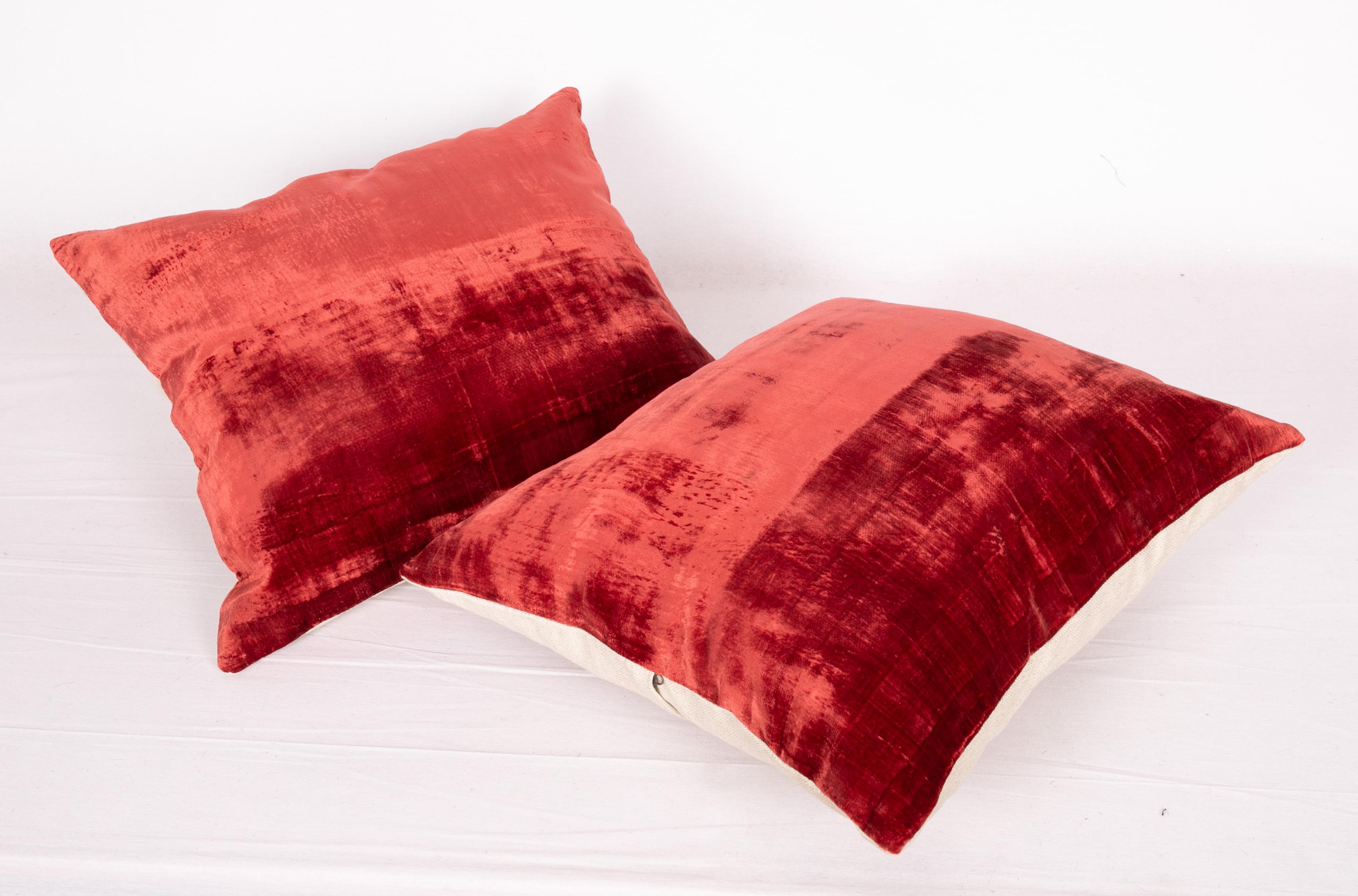 Antique Silk Velvet Pillow Cases Made from a Western European Velvet In Good Condition In Istanbul, TR