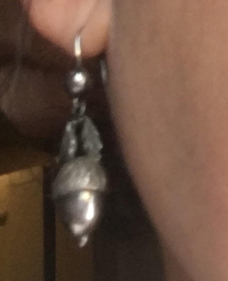 Antique Silver Acorn Earrings In Excellent Condition In Baltimore, MD
