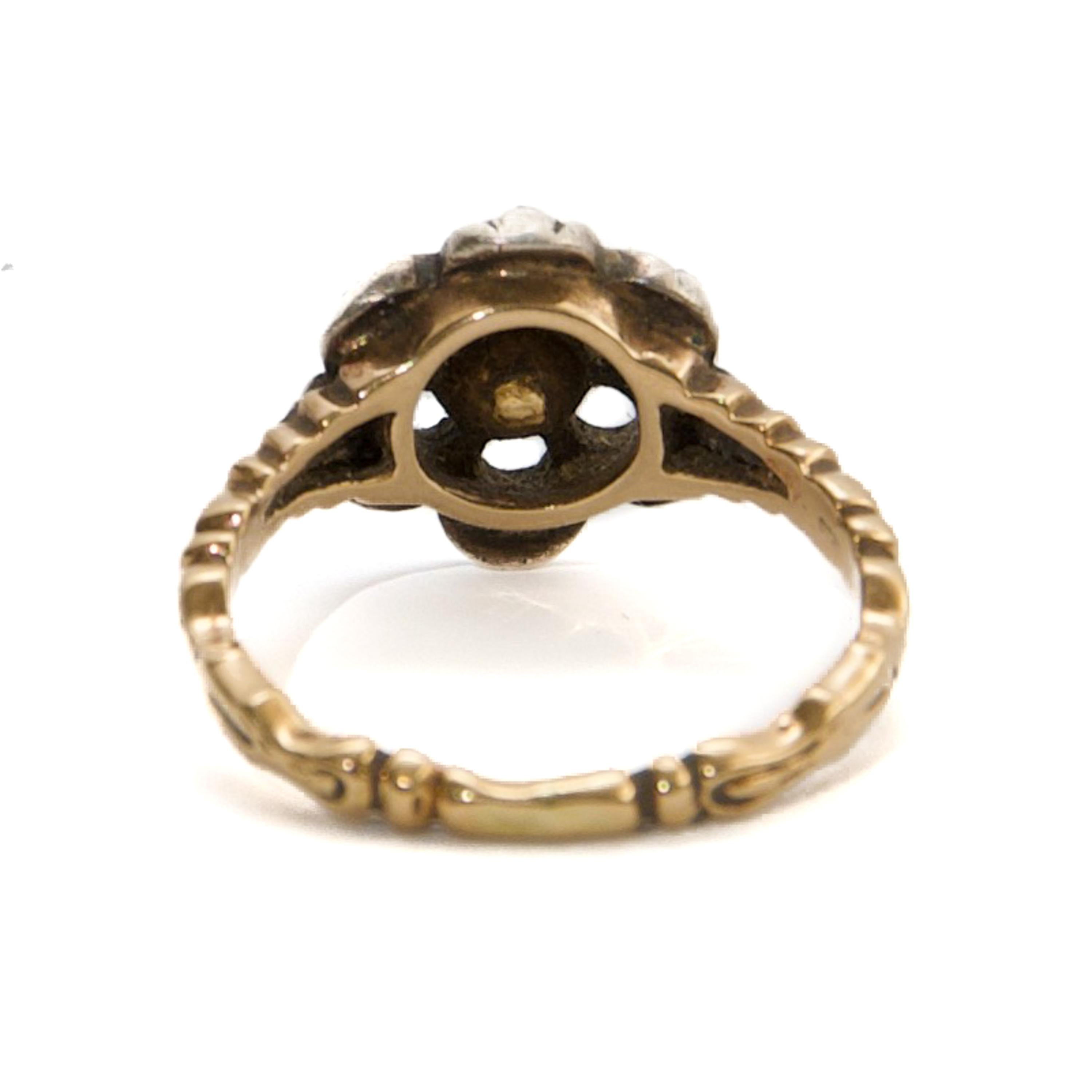 Anello a grappolo con diamanti floreali in argento antico e oro 14 carati In condizioni buone in vendita a Rotterdam, NL