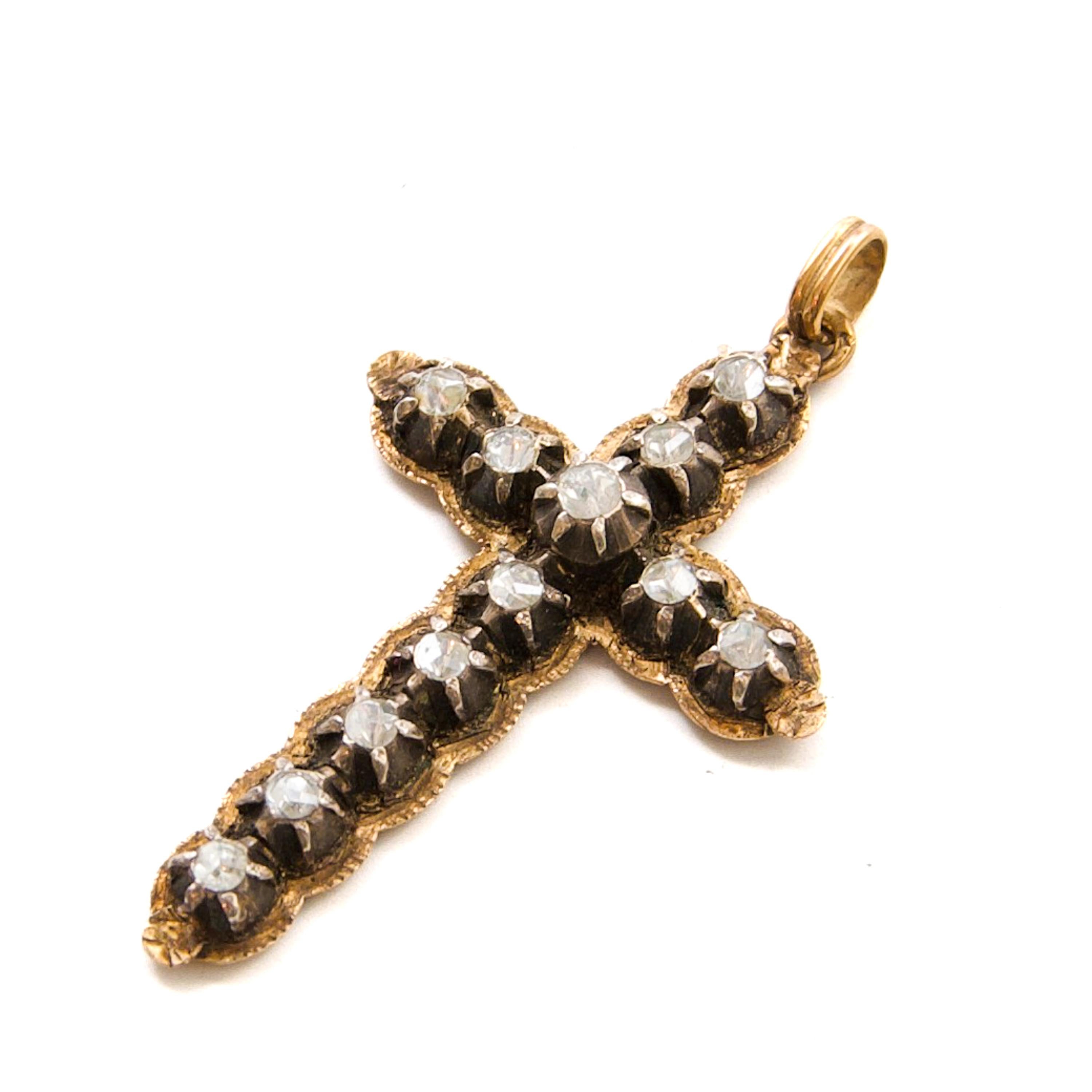 Antique Silver and 14K Gold Cross Pendant with Rose-Cut Diamonds, Circa 1850 For Sale 1