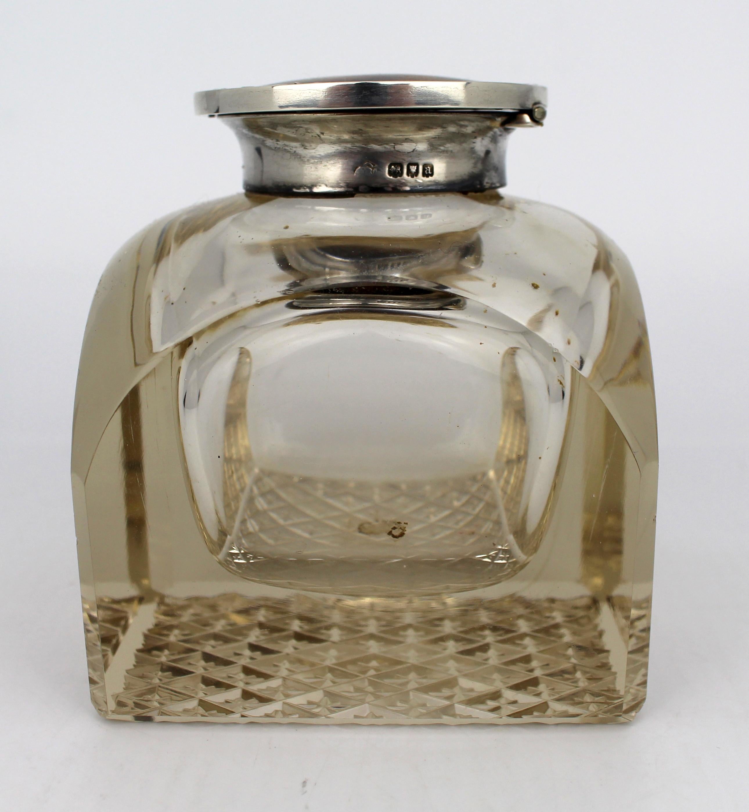 Encrier ancien en argent et verre taillé, Londres 1916 en vente 2