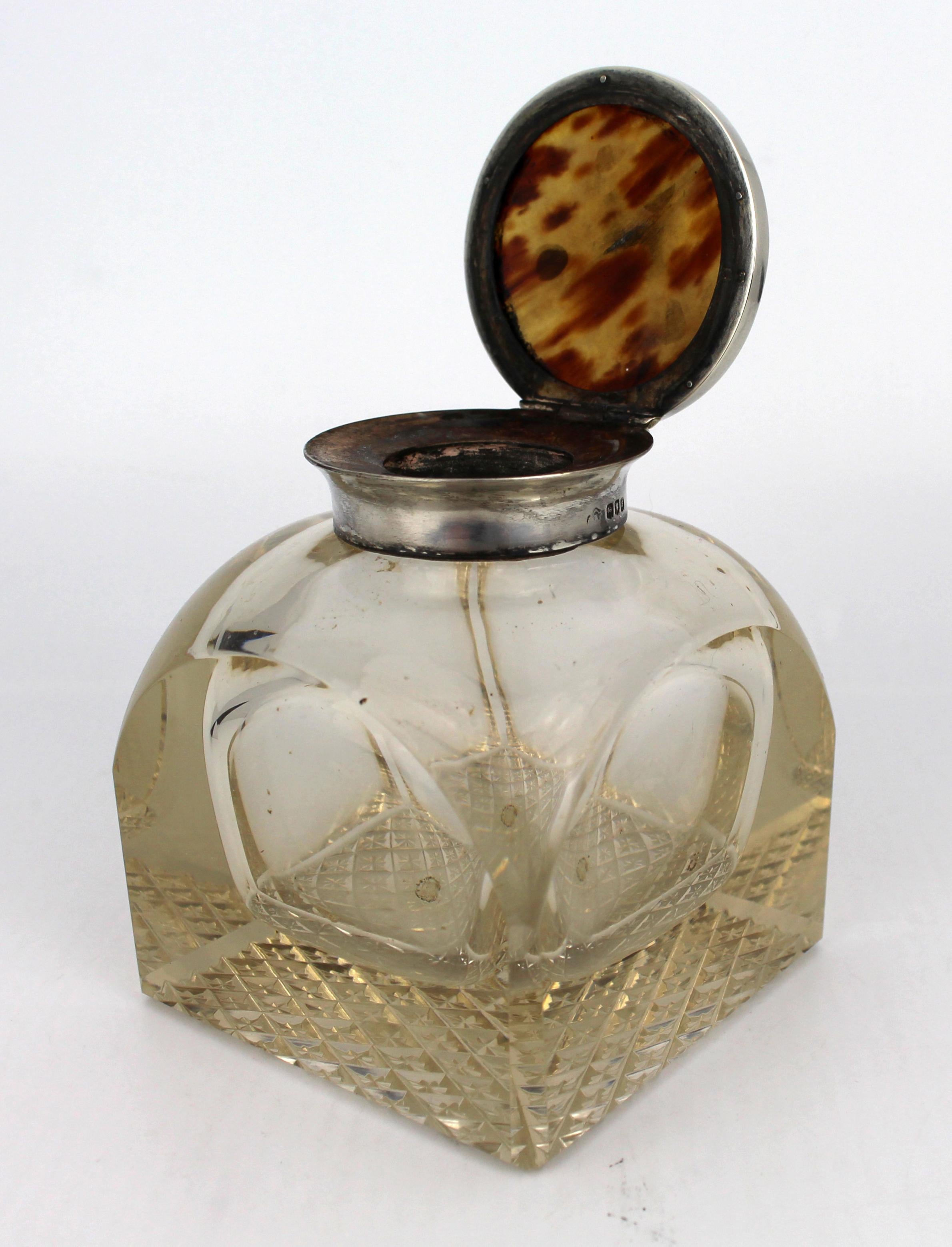 Encrier ancien en argent et verre taillé, Londres 1916 en vente 3
