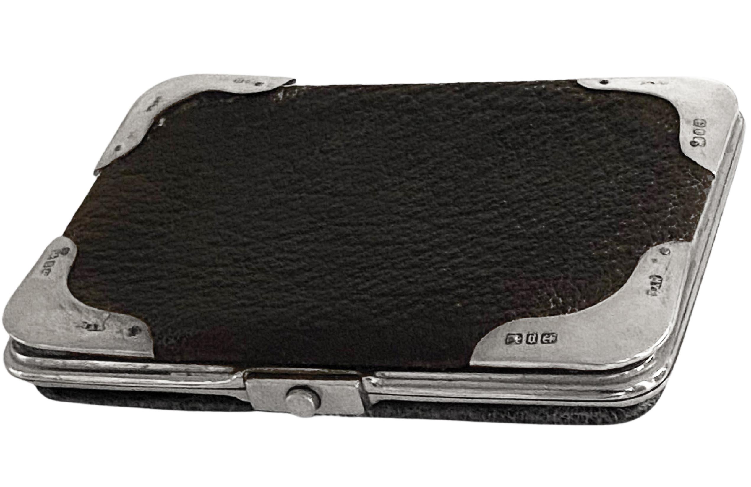 Antike Silber und Leder Brieftasche Geldbörse Inhaber, Birmingham 1895, William Ellwick.der Halter mit dunkelbraunem schwarzem weichem Leder, die Front mit Silber Gesimse jeweils vollständig für Birmingham 1895 von William Ellwick gestempelt. Der