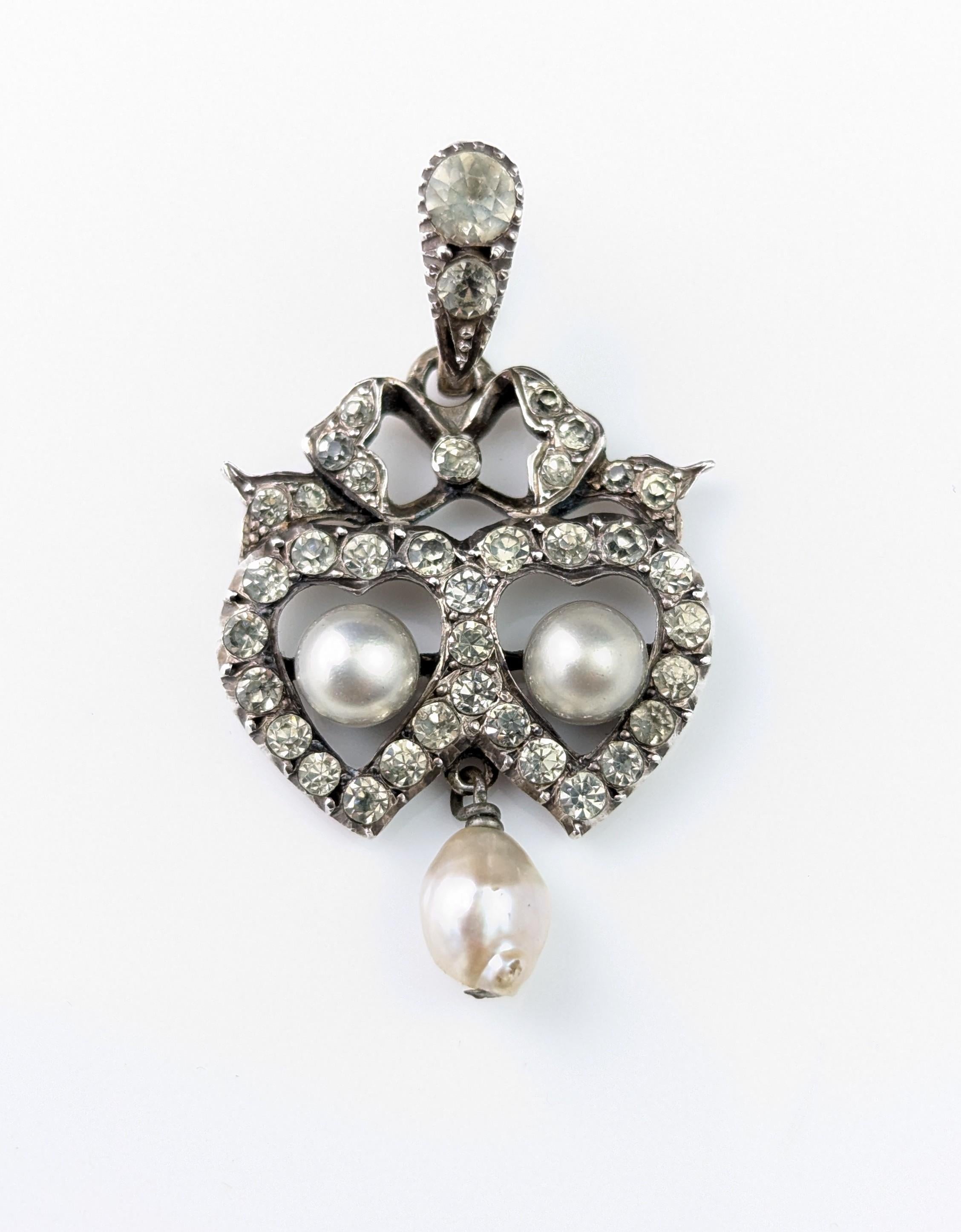Pendentif double cœur ancien en argent et pâte en vente 5