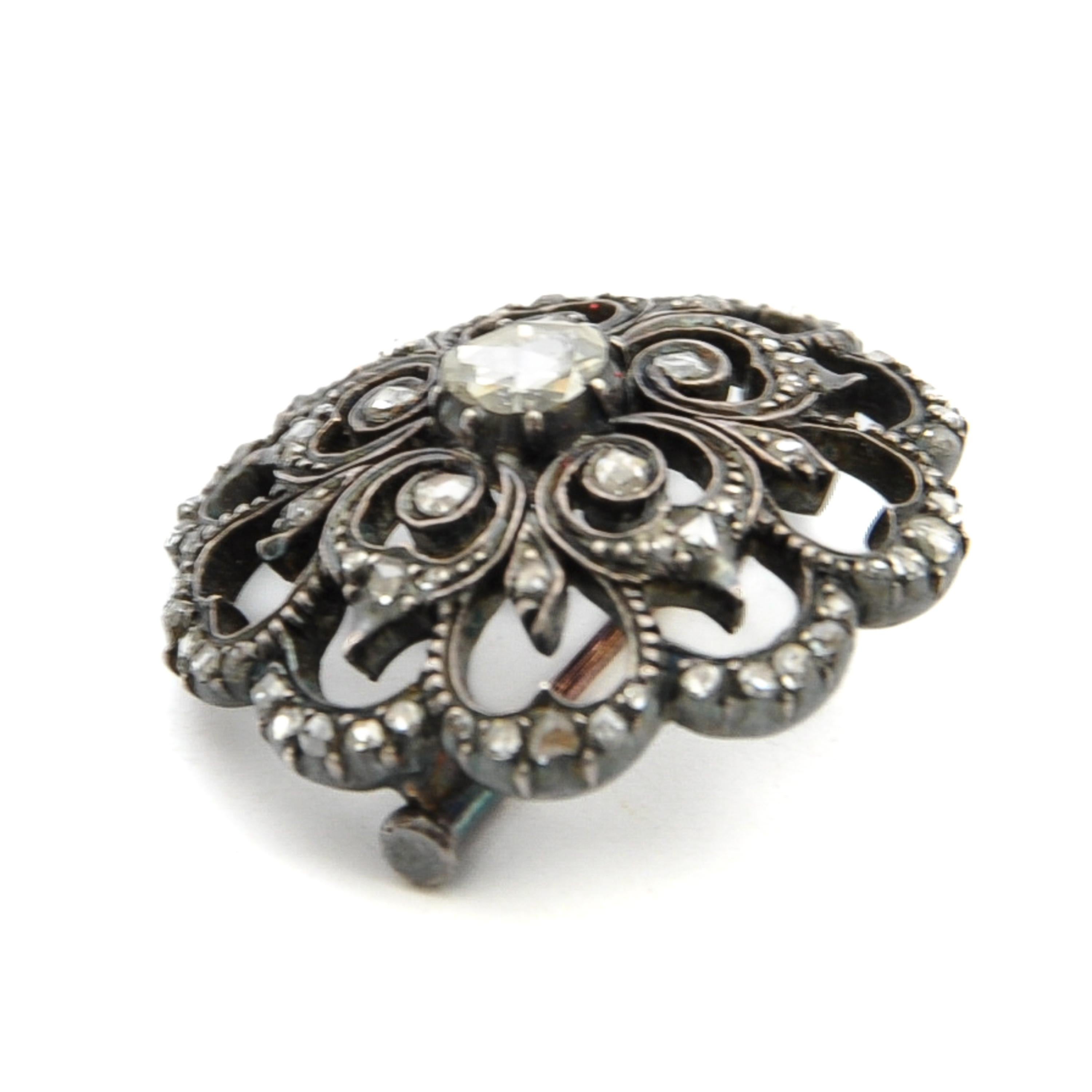 Women's or Men's Antique Silver and Rose Cut Diamond Round Floral Brooch For Sale