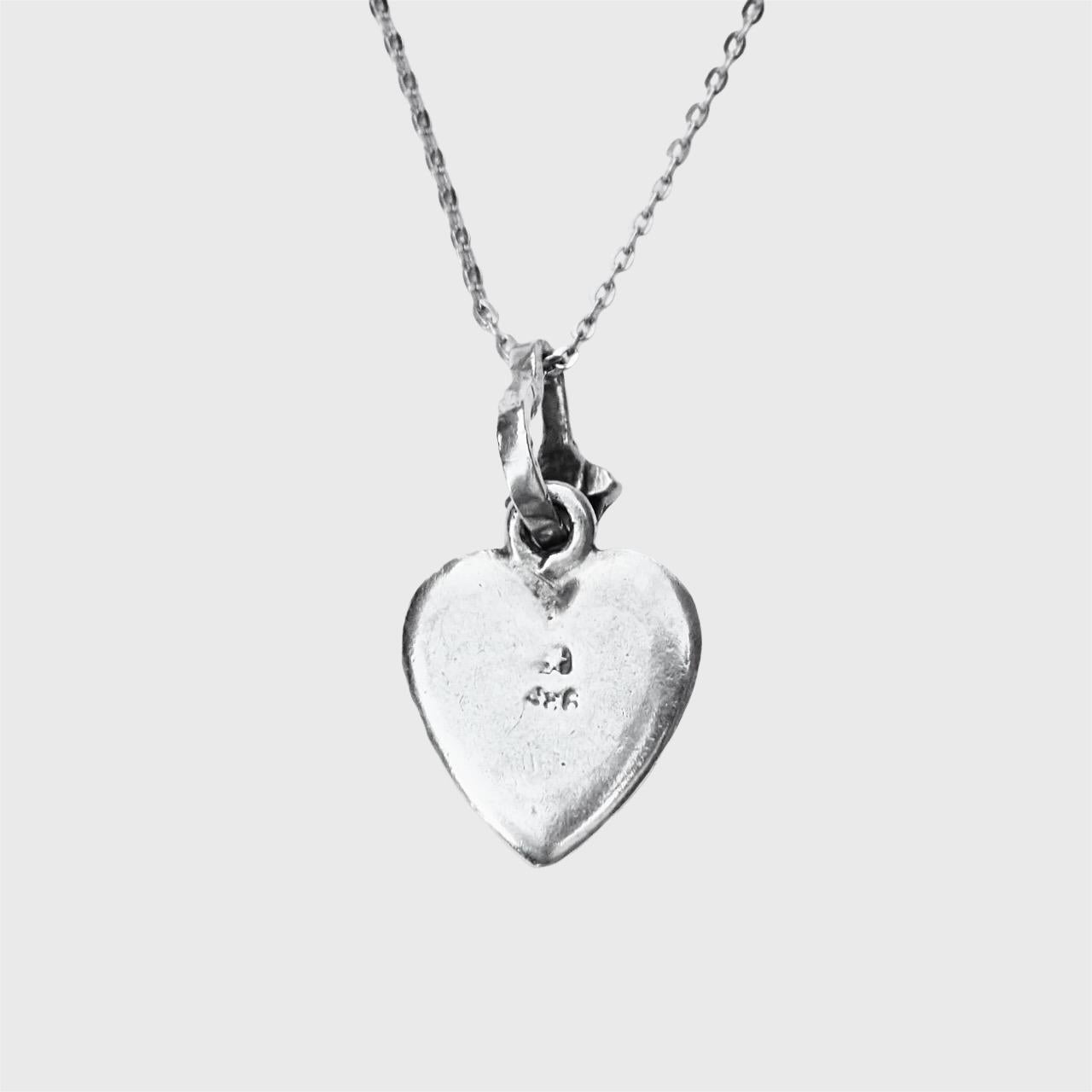 Vittoriano Ciondolo a cuore in argento antico e turchese e catena in argento sterling in vendita