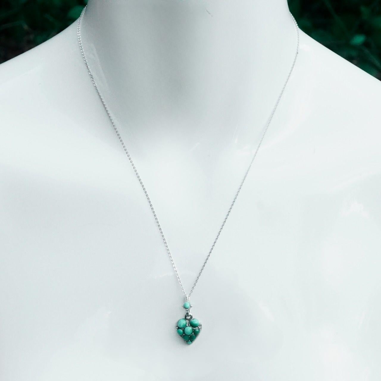 da uomo o donna Ciondolo a cuore in argento antico e turchese e catena in argento sterling in vendita