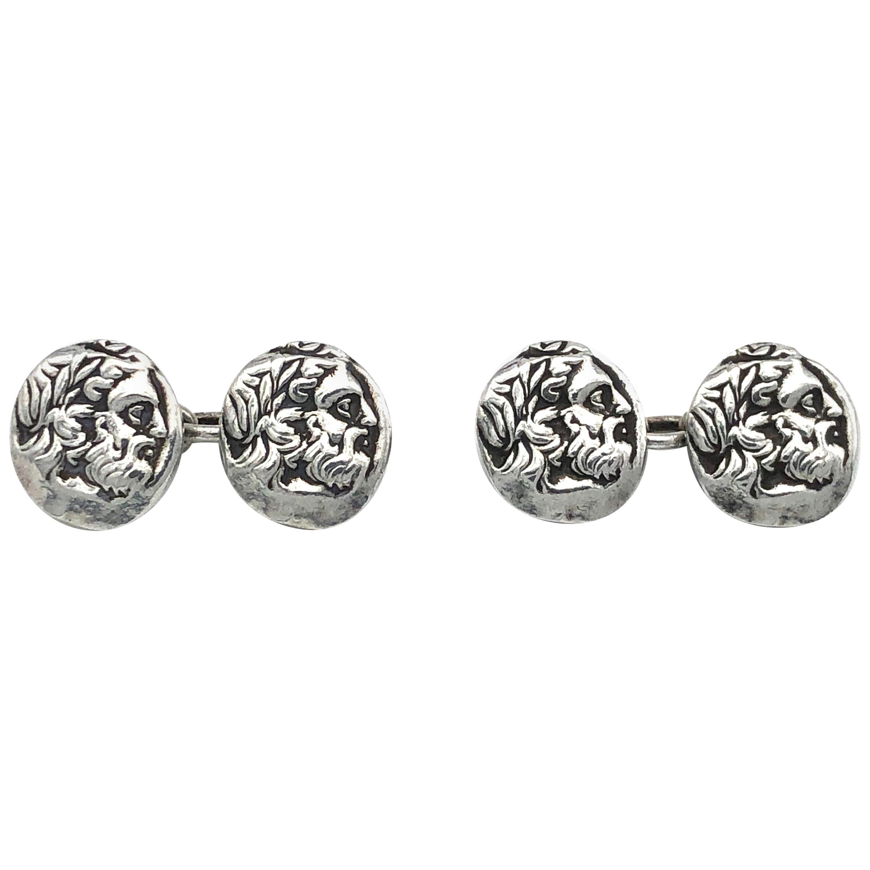 Boutons de manchette en argent ancien avec couronne de laurier Dignitary en forme de pièce de monnaie en vente