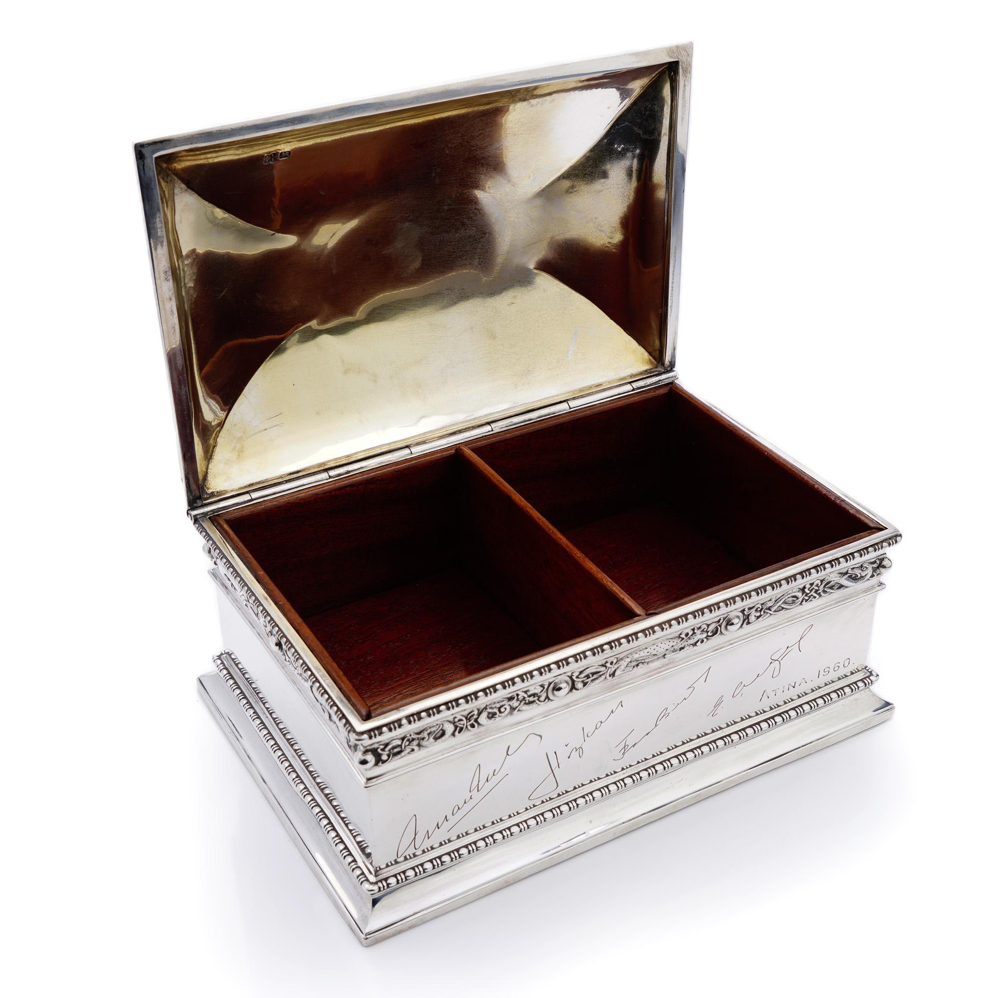 British Antique Silver Box with Initials, by George Edward & Sons, Sheffield 1906 For Sale