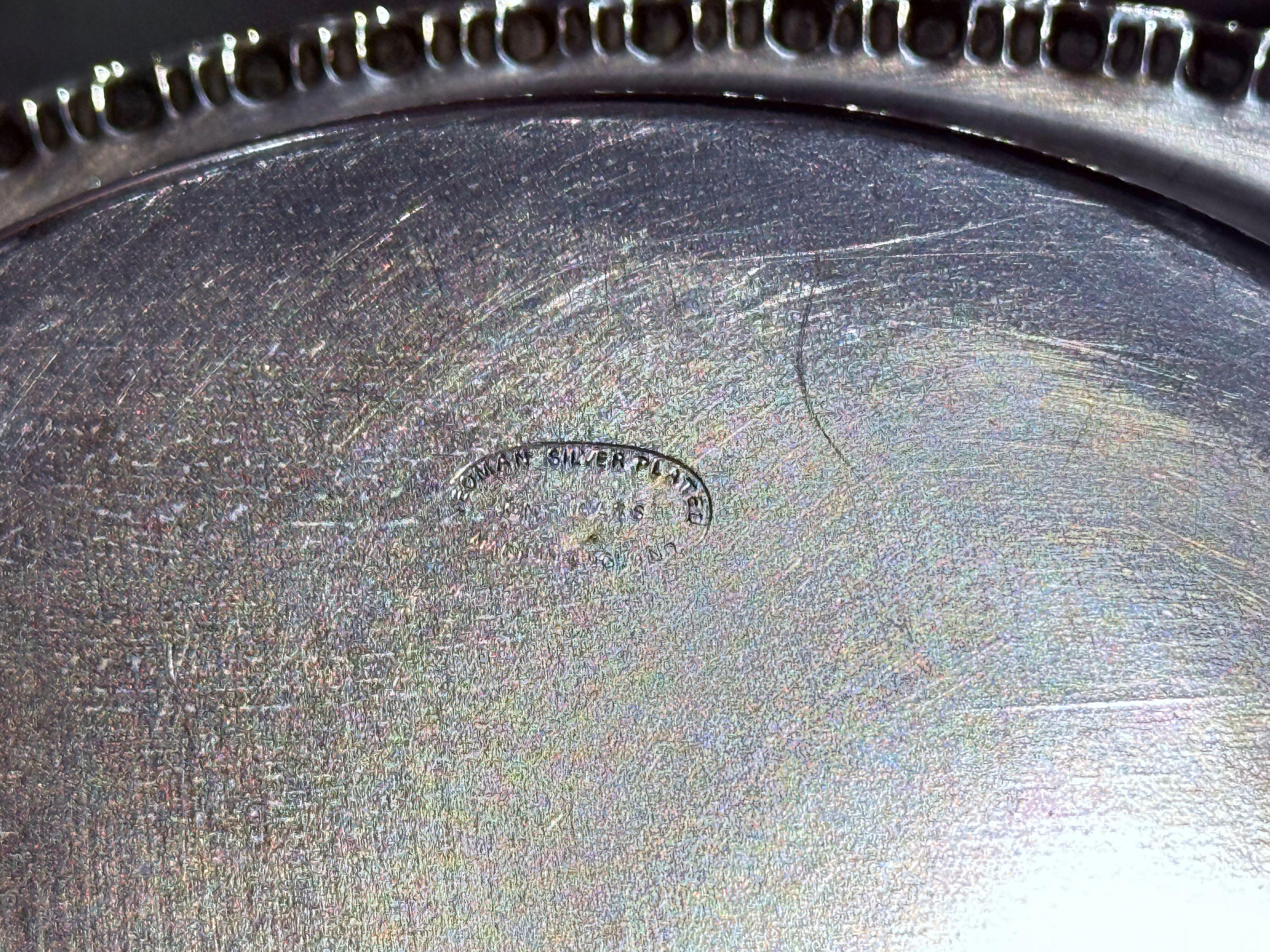 Beurrier ancien en argent avec couvercle en cristal et cuillère, vaisselle vintage élégante en vente 2