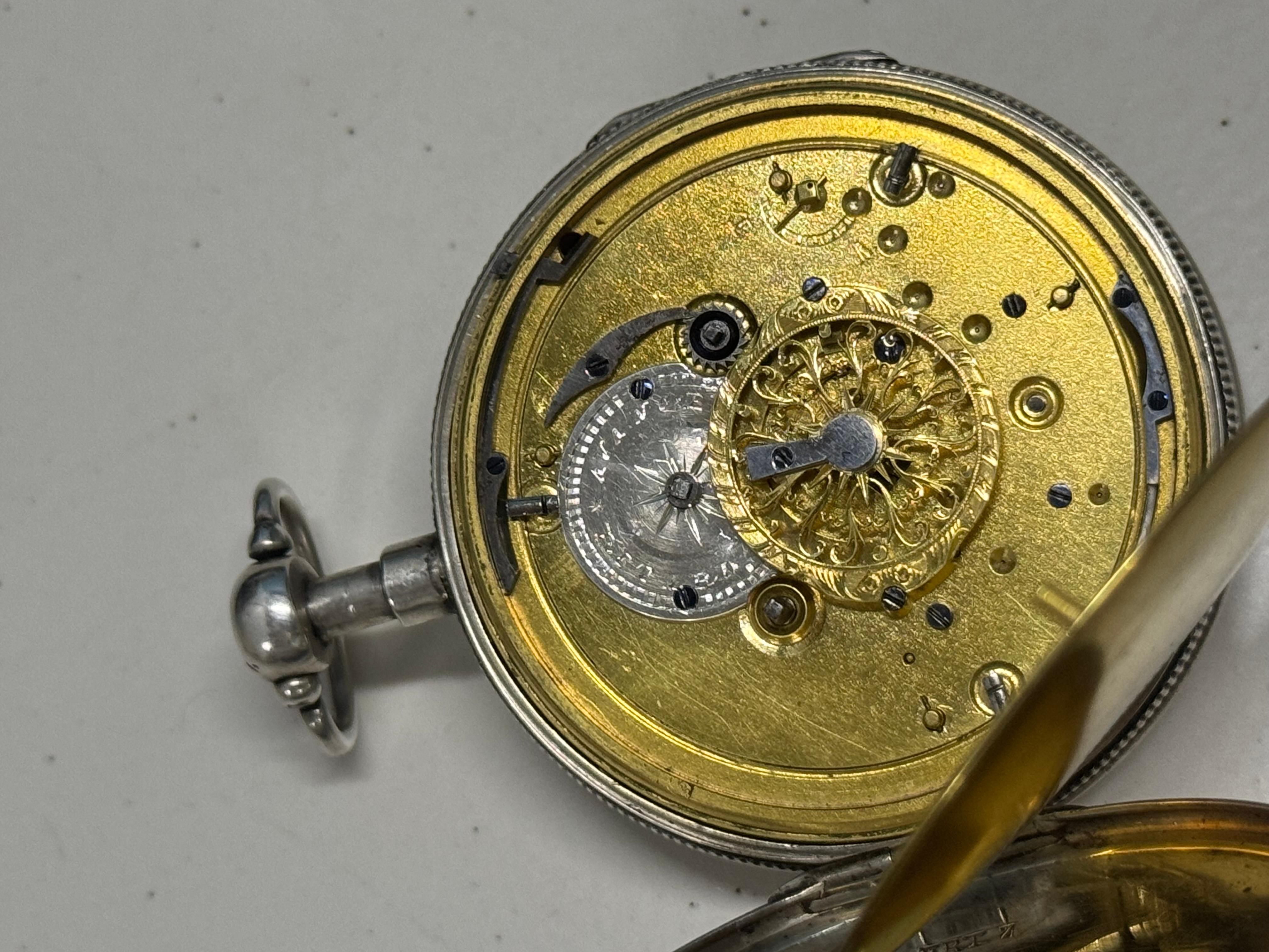 Antique Silver incassato French Verge Quarter Repeater Pocket Watch 54mm Repousse in vendita 5