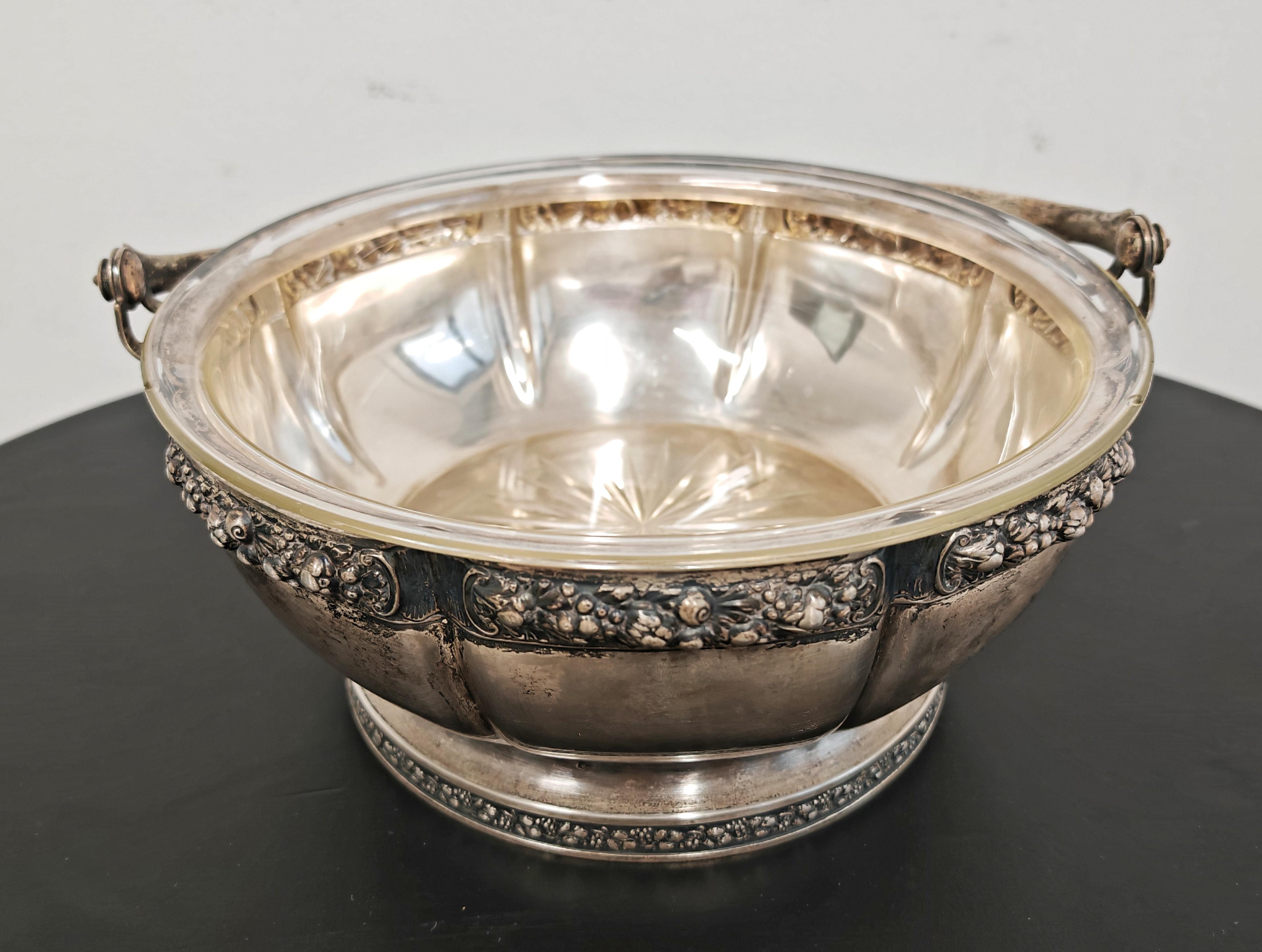 Argento Antico Centeriece d'argento - Cestino con ciotola di cristallo, Germania, 1900 in vendita