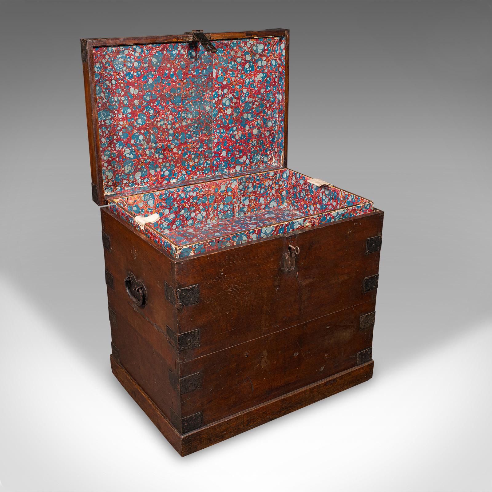 This is an antique silver chest. An English, oak and bound iron storage trunk, dating to the Georgian period, circa 1800.

Superb living room or bedroom storage with fine Georgian appeal
Displaying a desirable aged patina and in good order