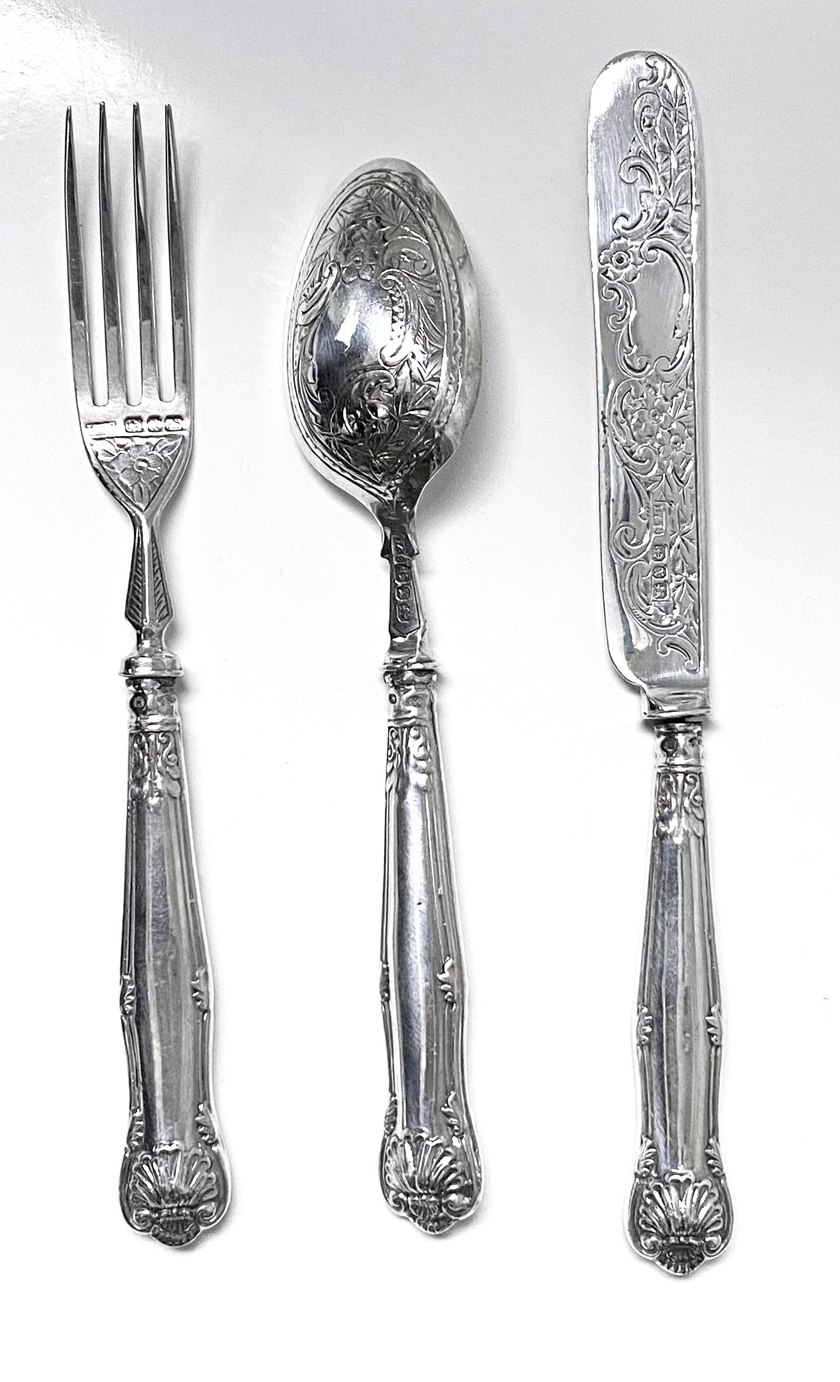 Antique Silver Child’s Youth Christening or Travelling Set Birmingham 1897 In Good Condition For Sale In Toronto, Ontario