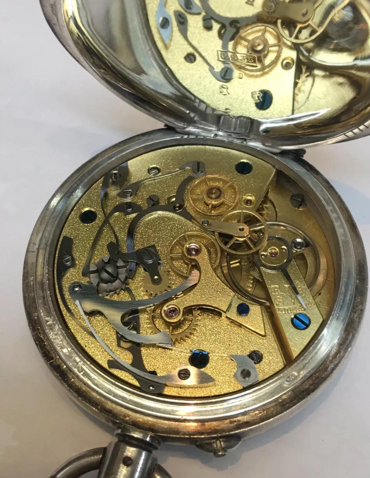 
A good quality chronograph timer pocket watch in a silver case. An enamel dial with black Roman numerals and a subsidiary seconds dial. A central seconds hand and a further dial which counts each minute up to a total of 30 when activated. A good