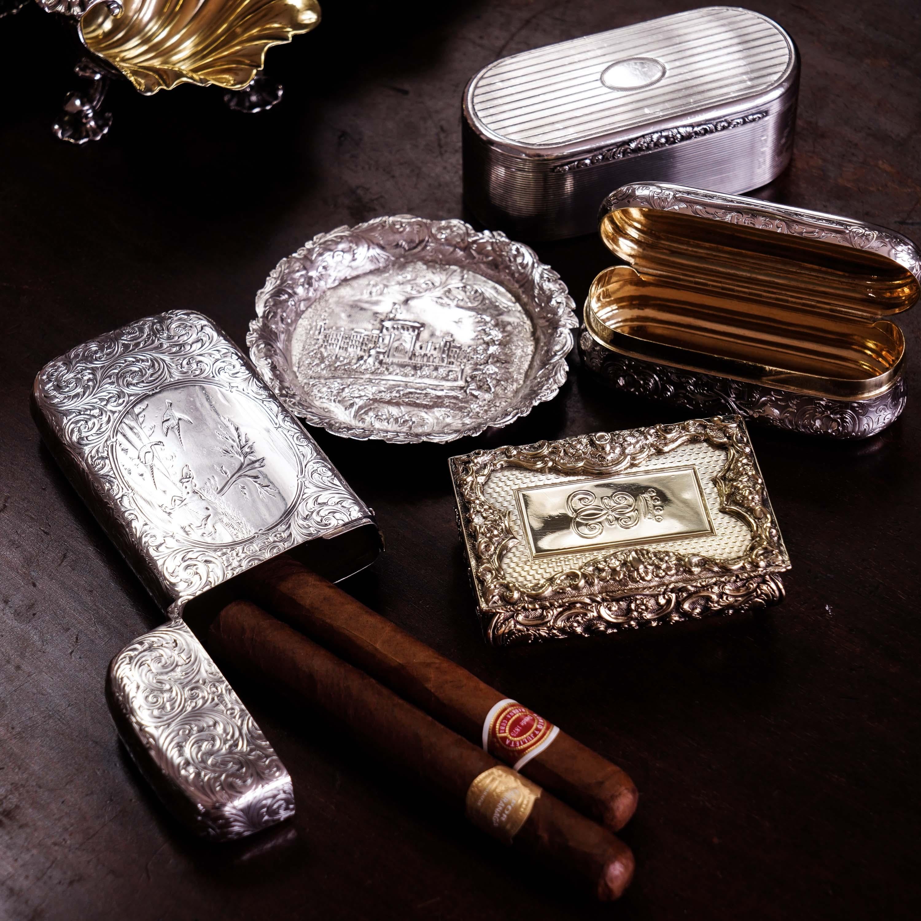 Antique Silver Cigar Cheroot Case - Nathaniel Mills 1853 In Good Condition For Sale In London, GB