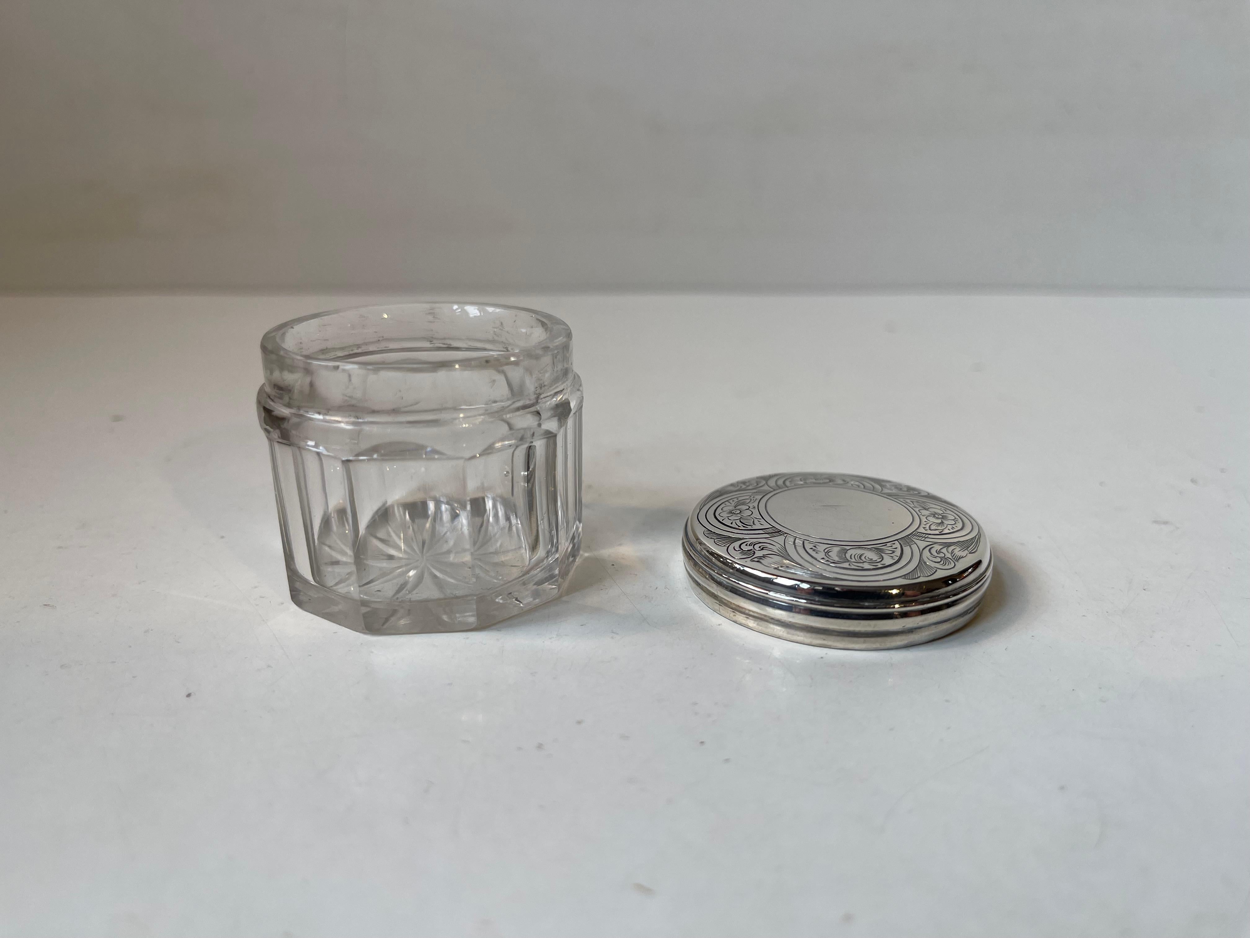 Early Victorian Antique Silver & Crystal Vanity Jar from Thomas Wallis, London 19th century For Sale