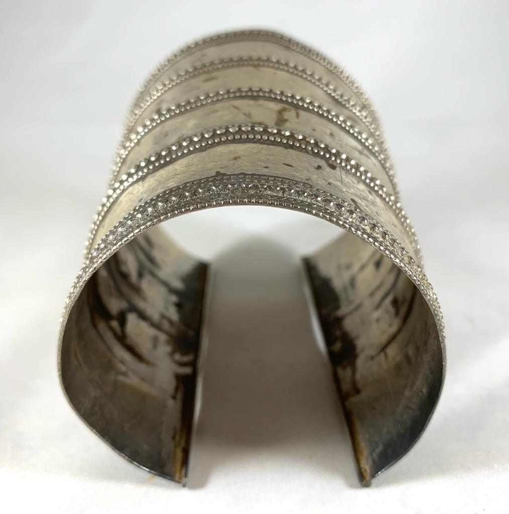 Women's or Men's Antique Silver Cuff, Rajasthan, India For Sale