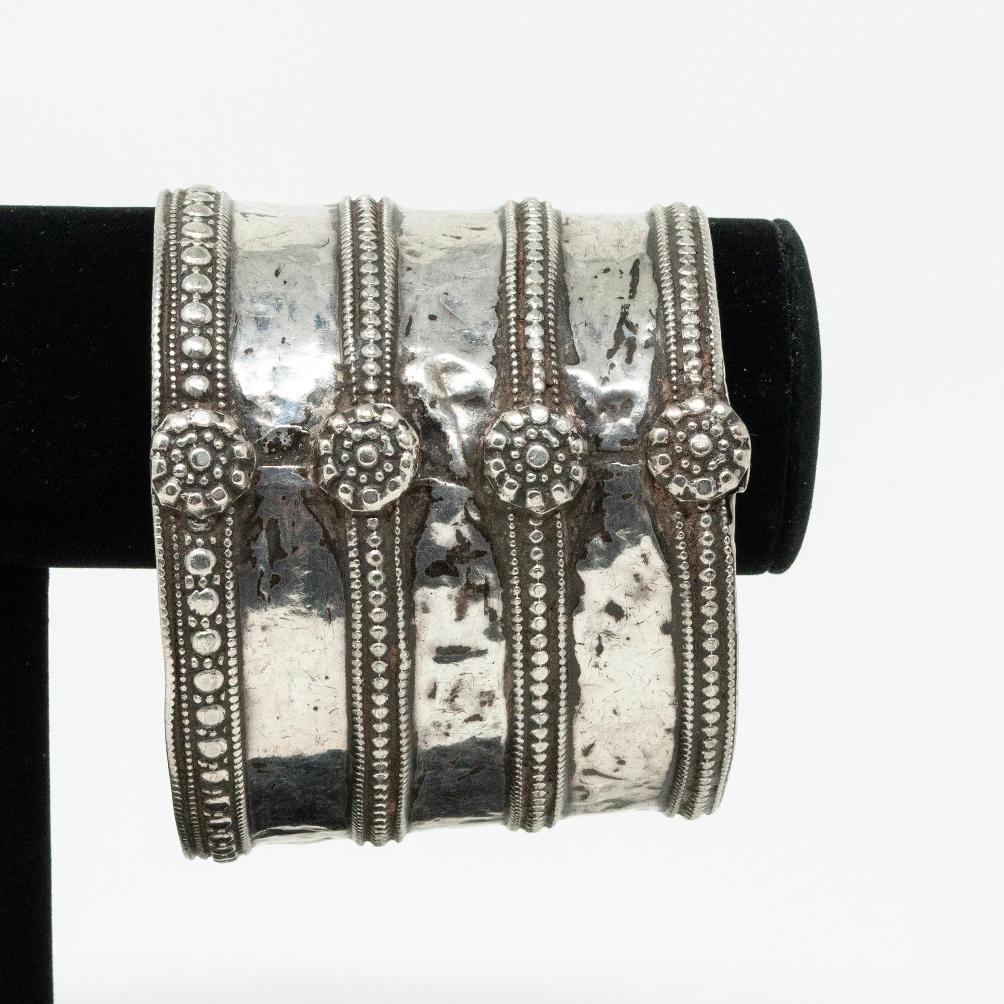 Antique Silver Cuff, Rajasthan, India For Sale 1