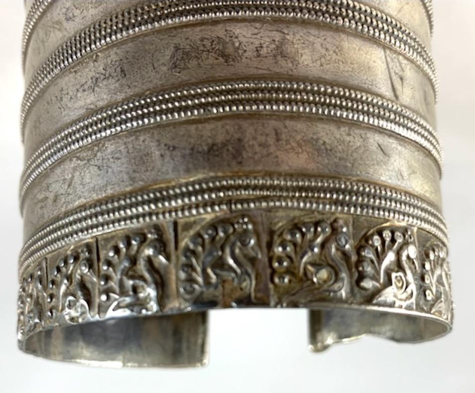 Antique Silver Cuff With Peacock Motif, Rajasthan, India For Sale 1