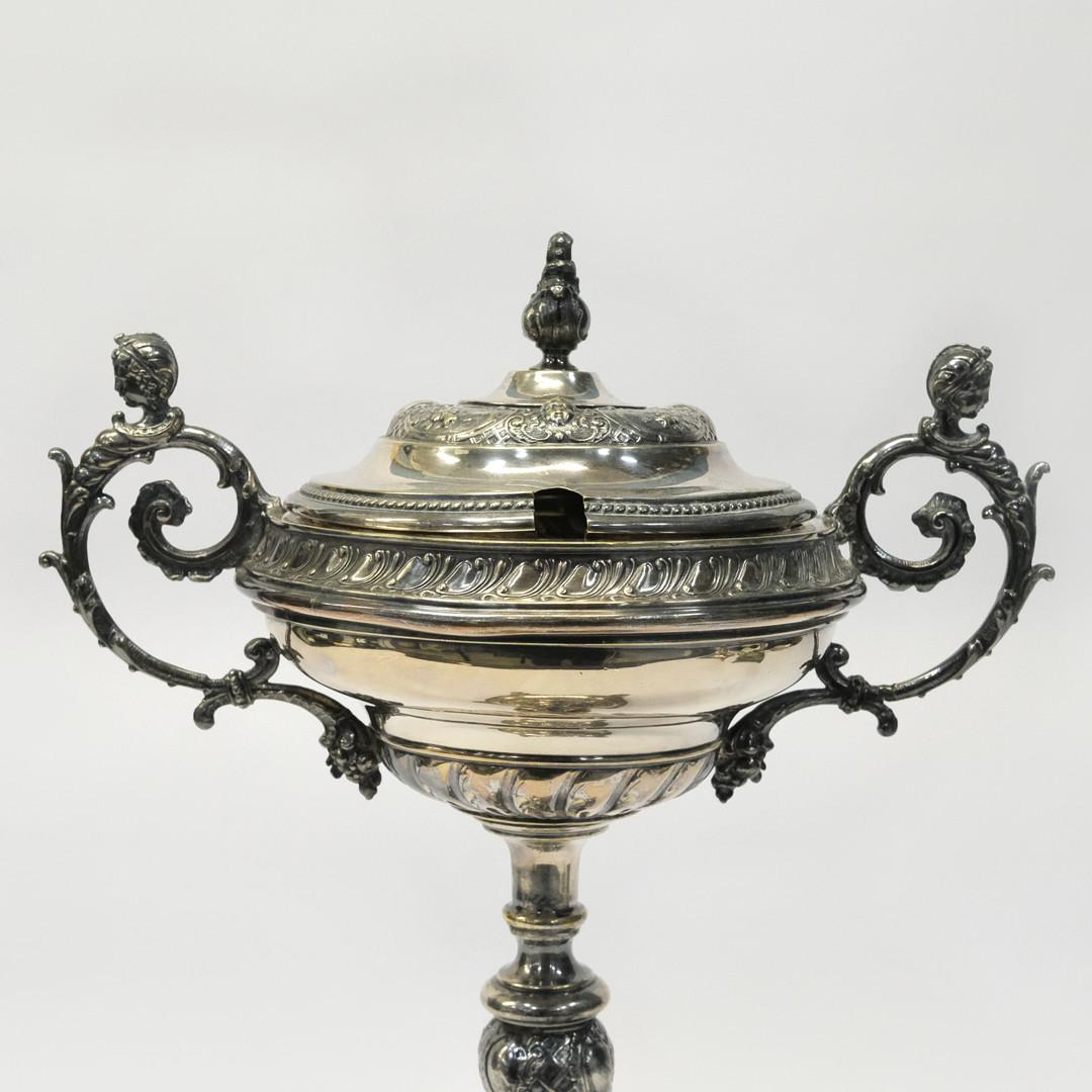Taza de plata antigua y un par de candelabros Taza decorativa rococó europea Renacimiento rococó en venta