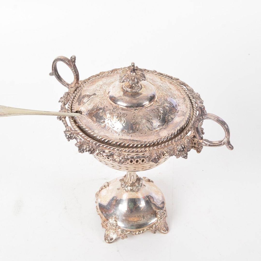 Antique Silver Cup, European Rococo Decorative Bowl Cup & Lid Sugar Bowl & Spoon In Excellent Condition In Wembley, GB