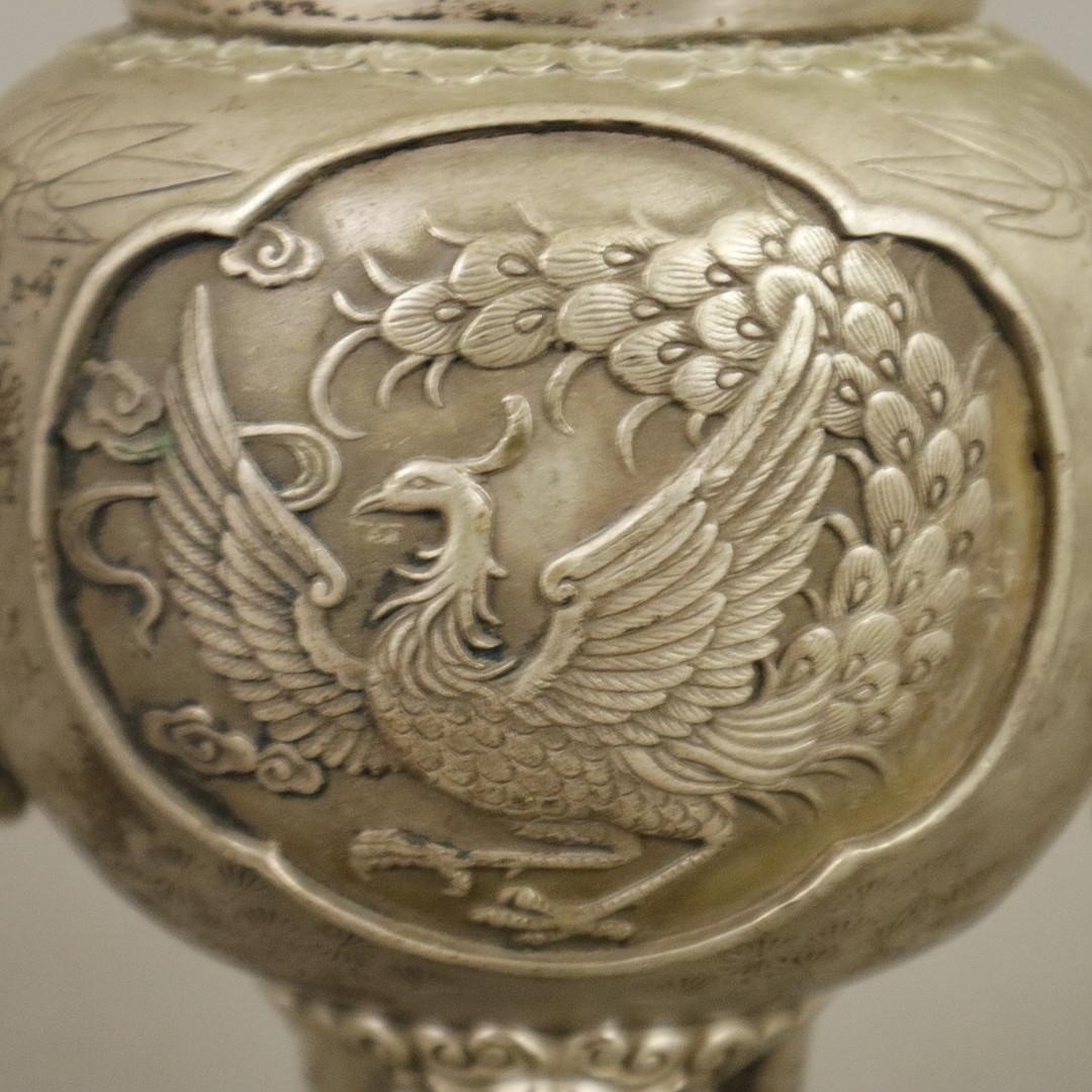 Taza de plata antigua TAPA KORO JAPONESA - Taza grabada con esmalteSiglo XX Chapado en oro en venta