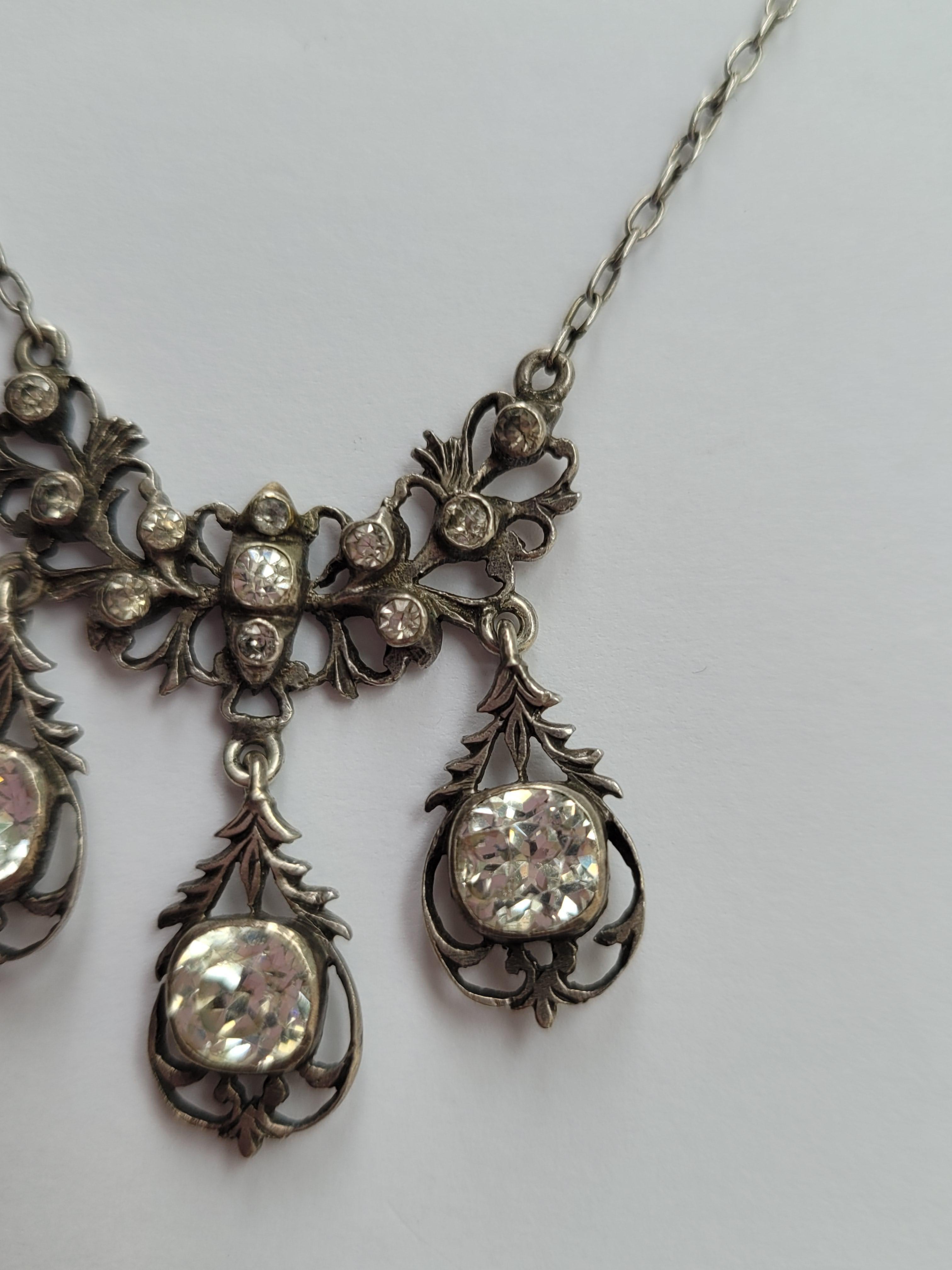 Women's Antique Silver Cushion Paste Three Drop necklace For Sale