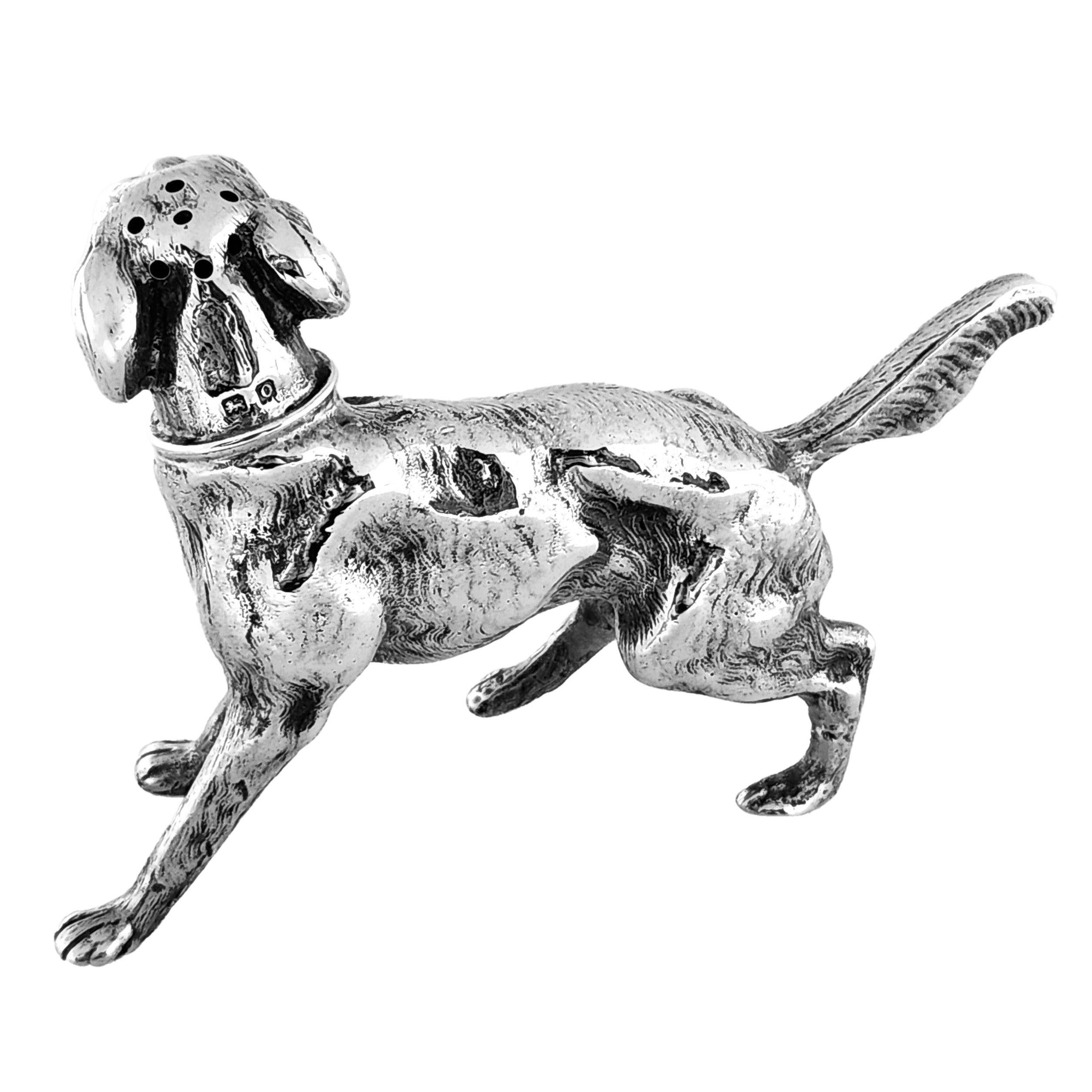 Antiguo pimentero de plata con forma de perro Novedad Birmingham 1913 en Bueno estado para la venta en London, GB