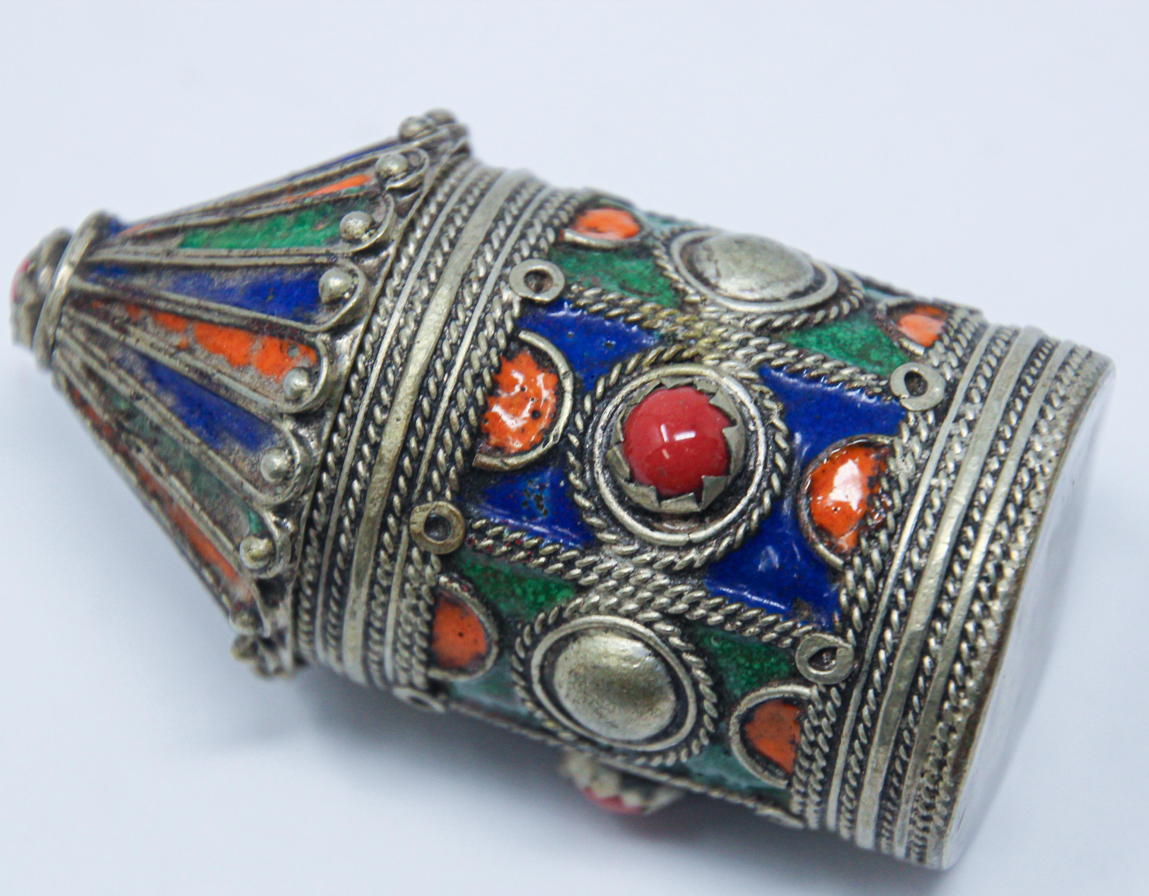 Antique Silver Enameled Powder Kohl Container Box from Kabylie, Algeria For Sale 7