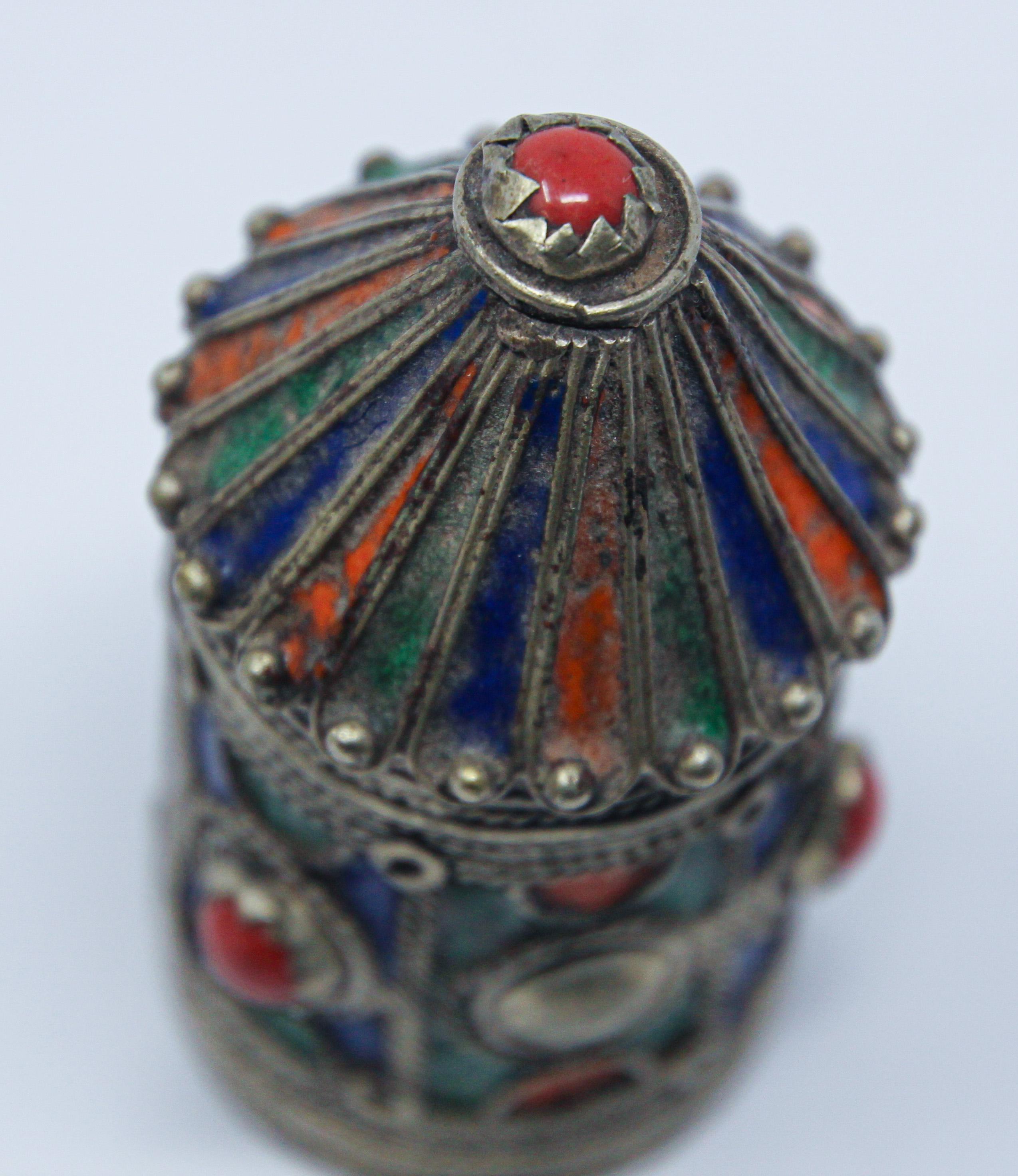 Antique Silver Enameled Powder Kohl Container Box from Kabylie, Algeria In Good Condition For Sale In North Hollywood, CA