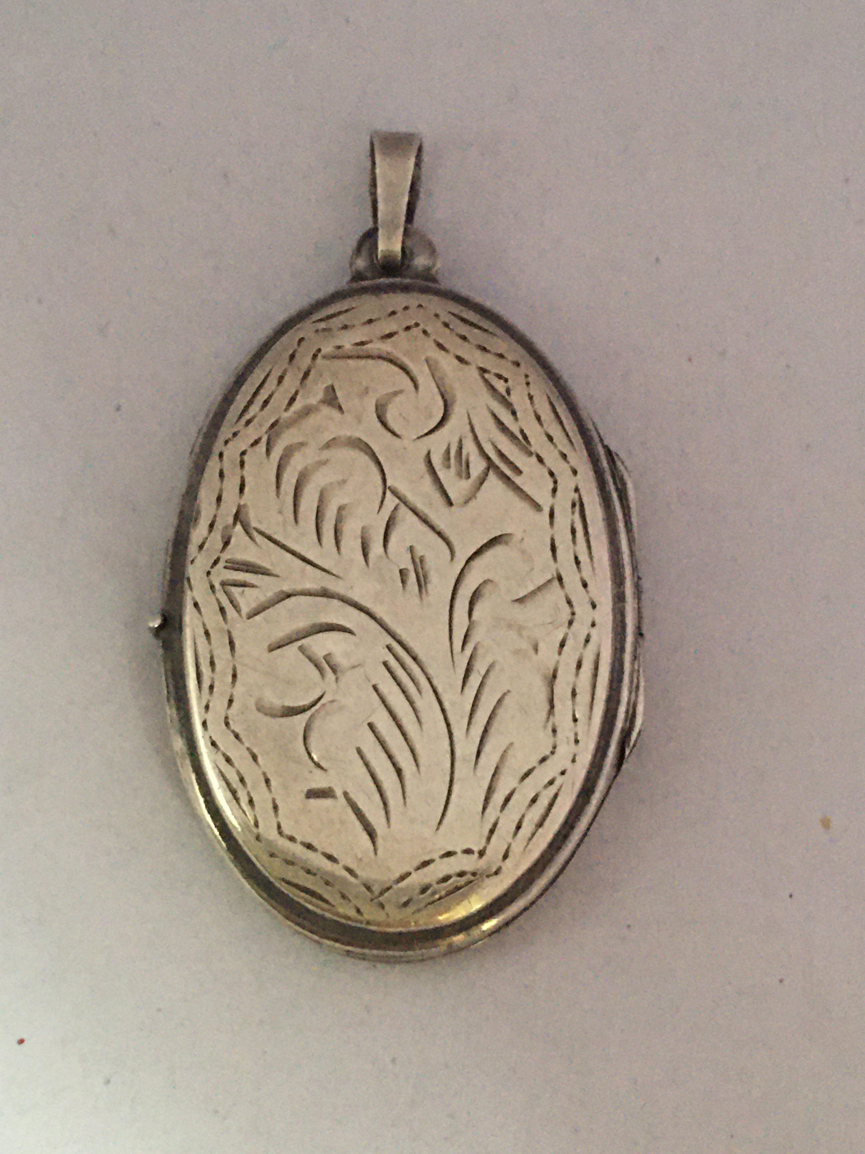 Antique Silver Engraved Oval Locket Pendant 7