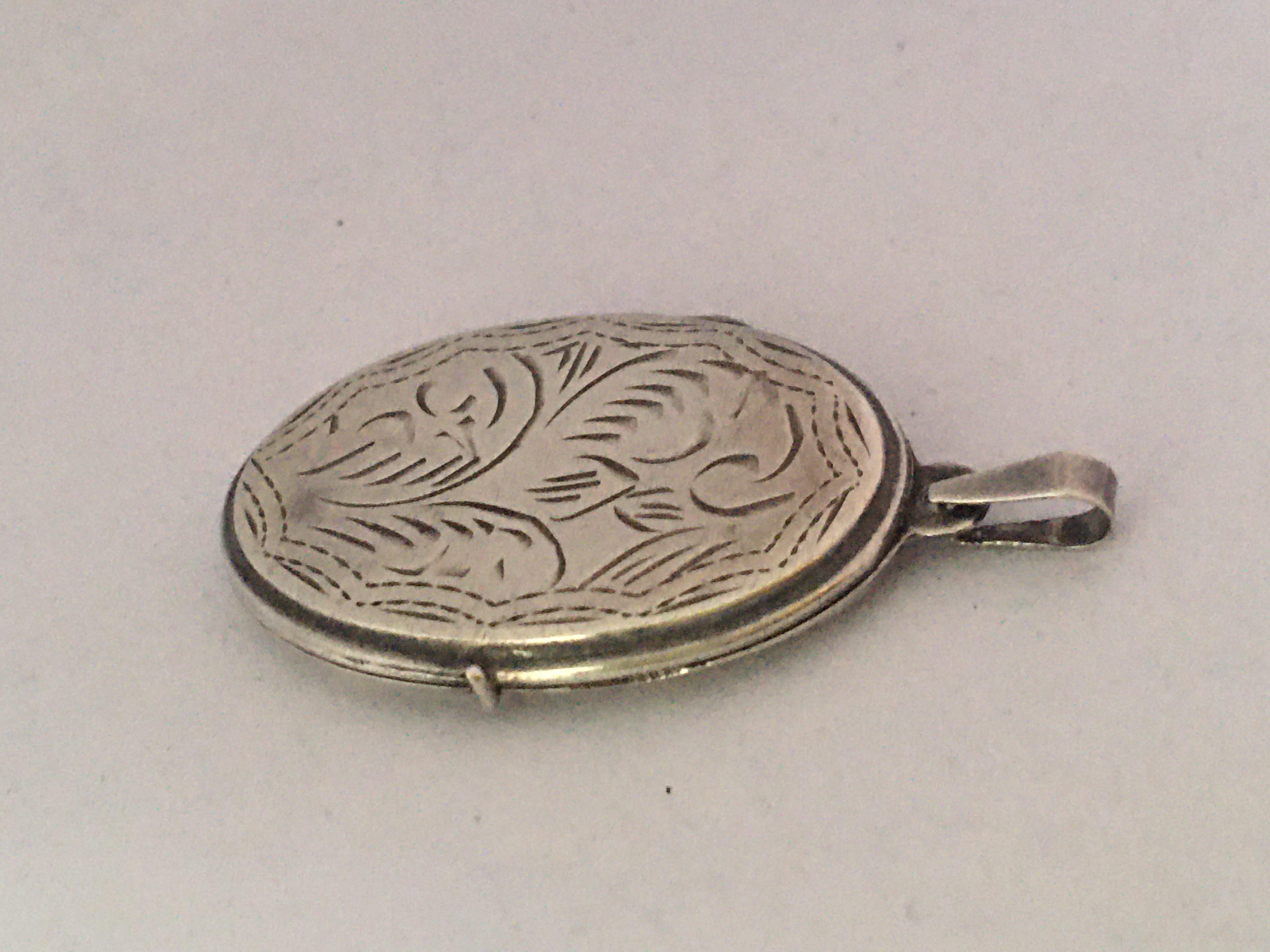 Antique Silver Engraved Oval Locket Pendant 2
