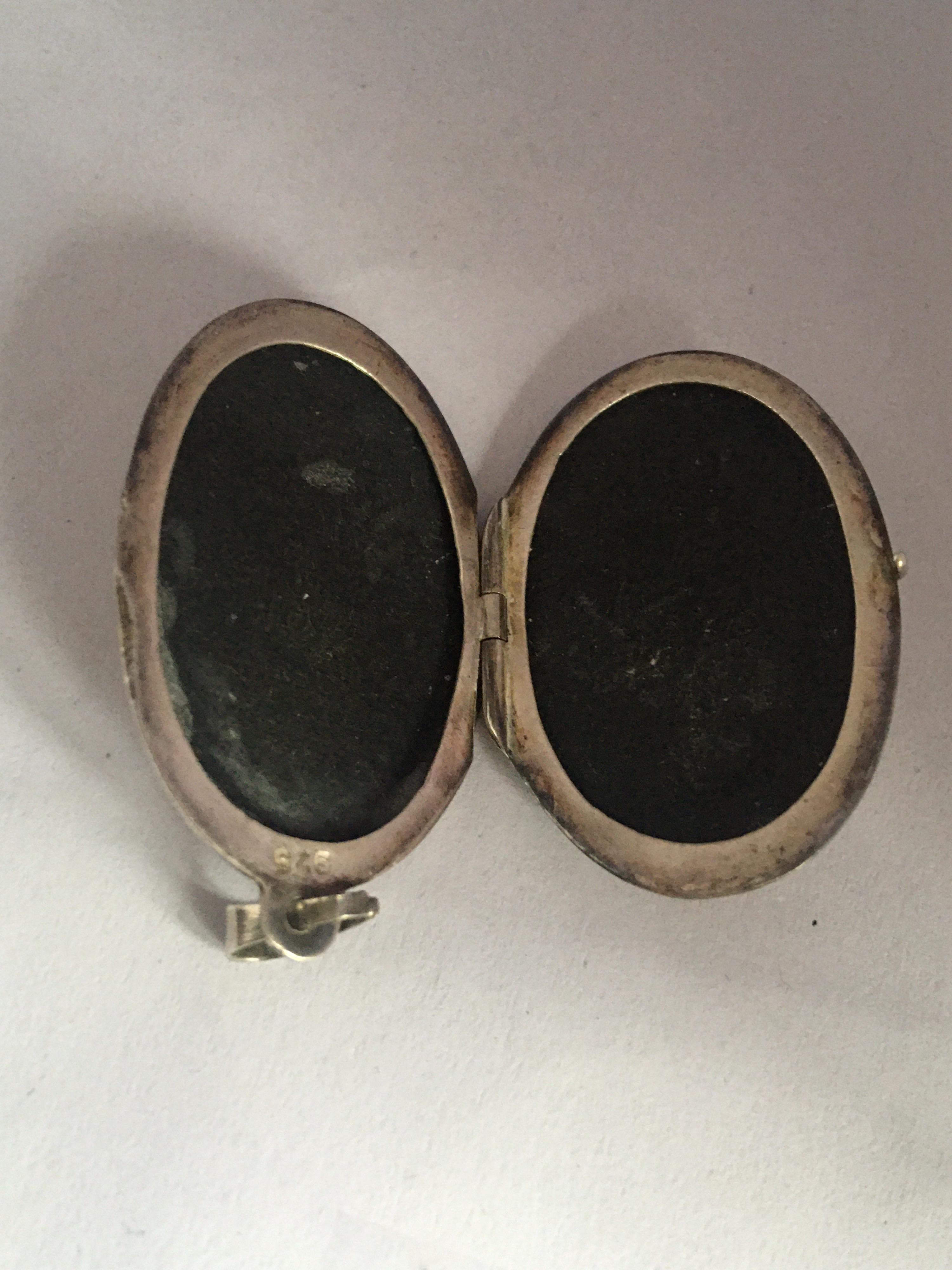 Antique Silver Engraved Oval Locket Pendant 5