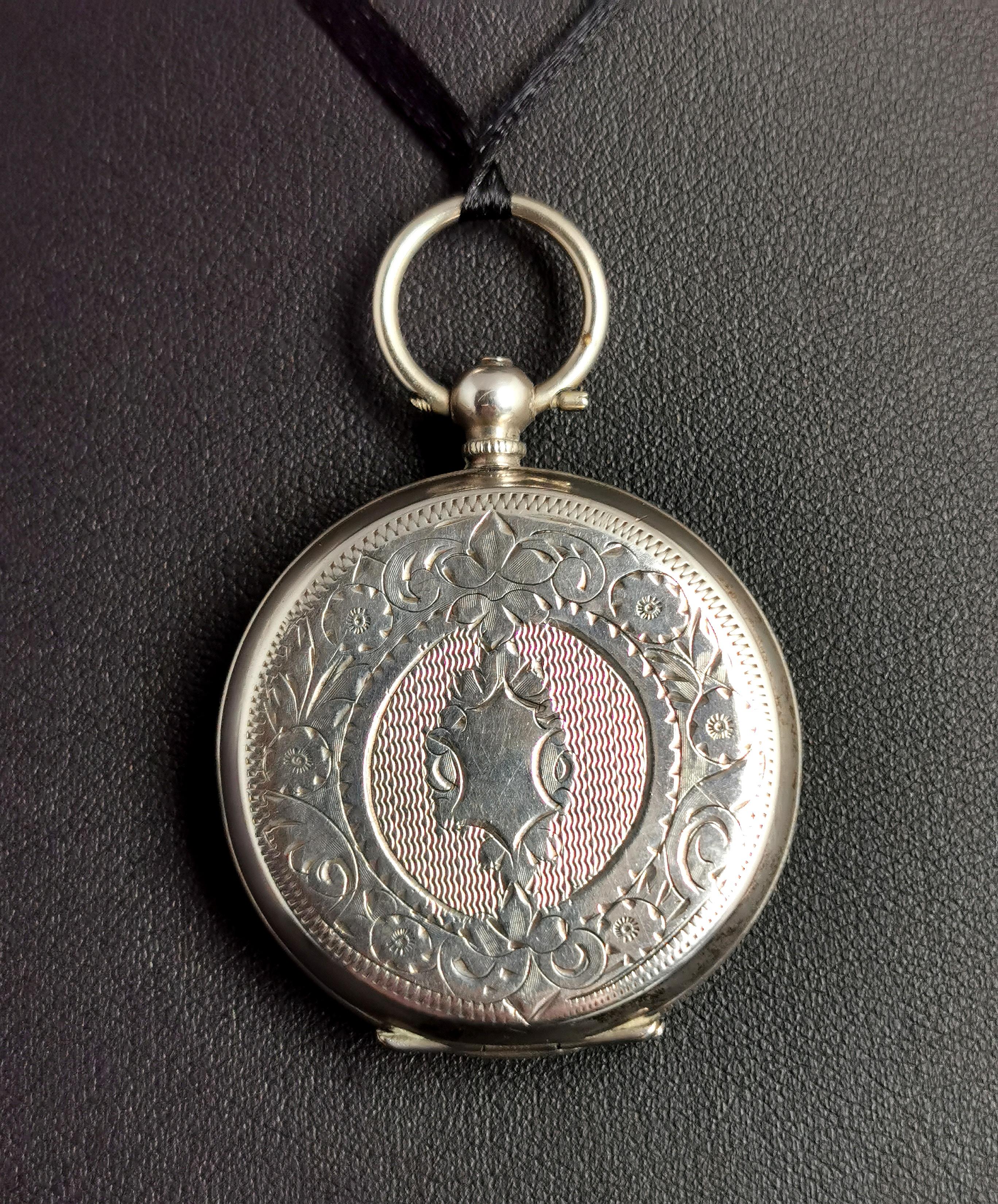 Antique Silver Fob Watch, Ladies Pocket Watch, Edwardian In Good Condition In NEWARK, GB
