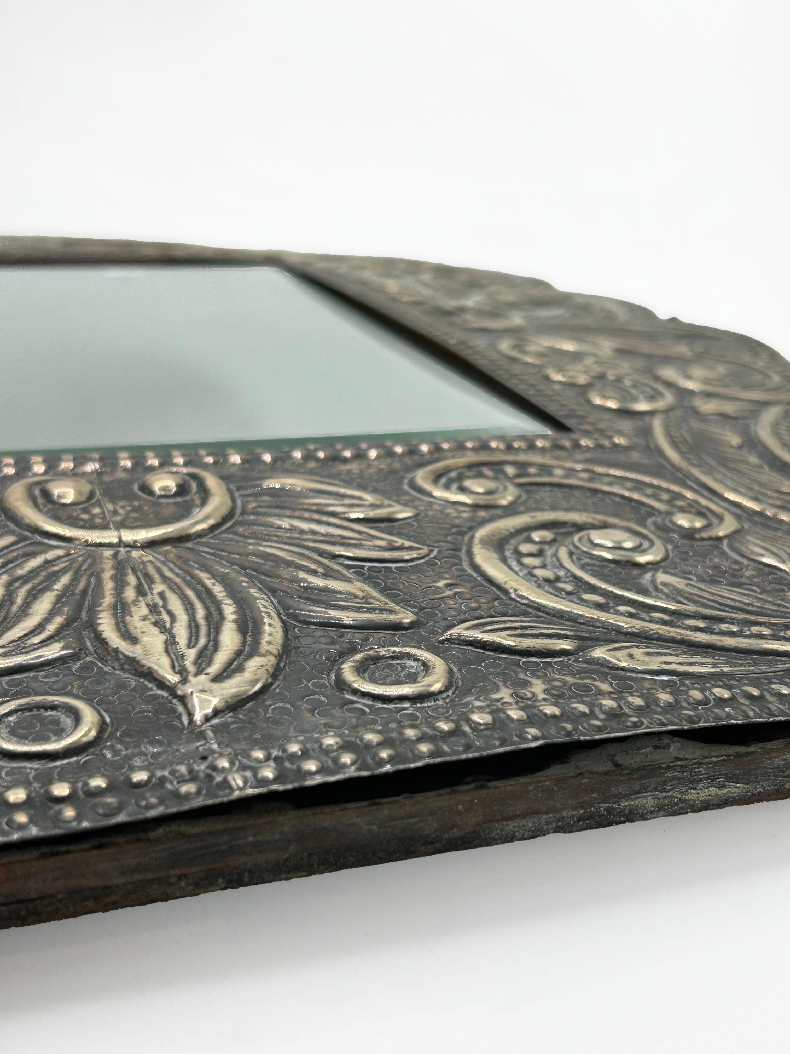 Specchio con cornice in Antique Mirror In condizioni buone in vendita a Autonomous City Buenos Aires, CABA