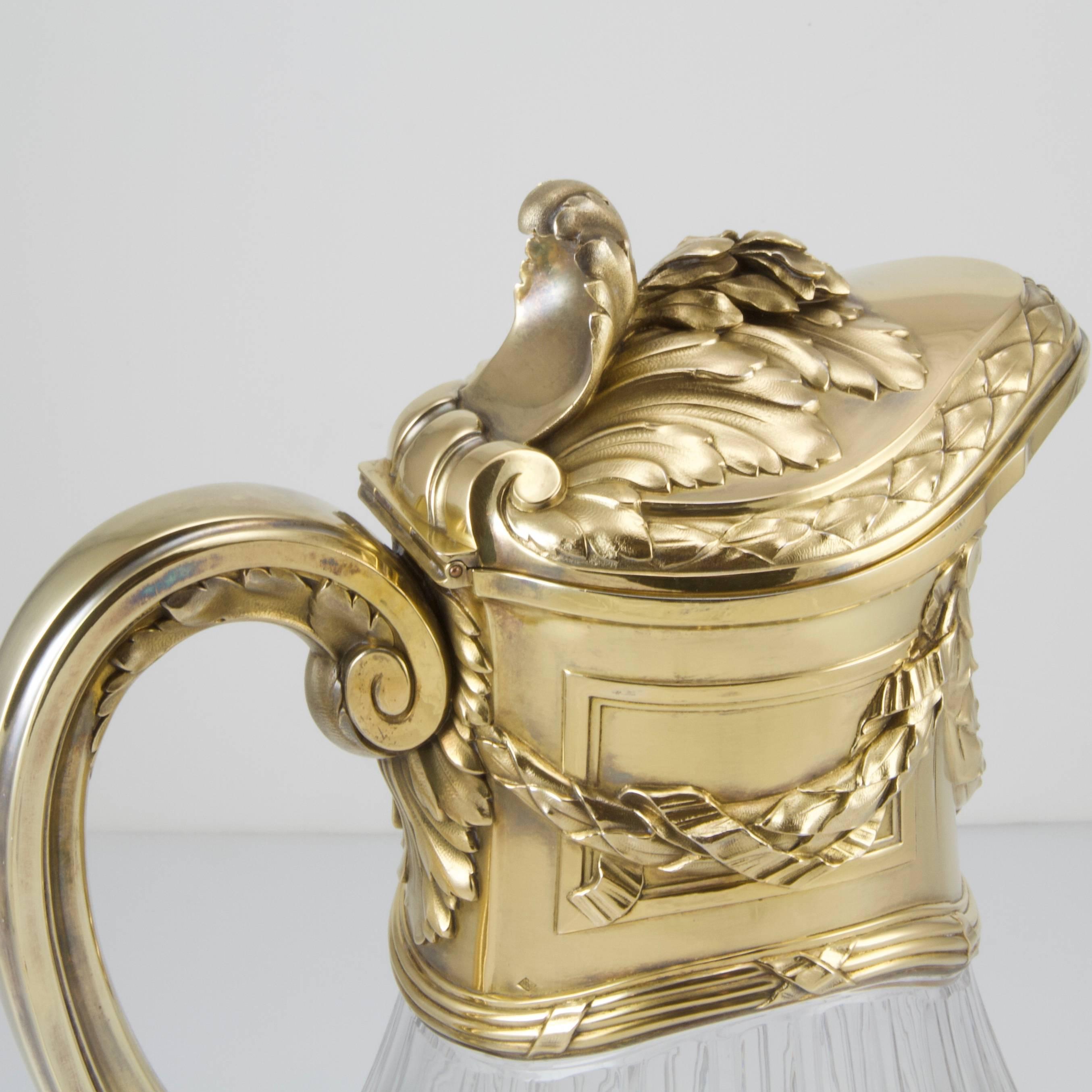 A very gorgeous and high-standard champagne jug. Silver gilt chiseled mounting on a crystal carved body.
Ducal crown.
In its original case.
Made by Risler & Carré.
Maker's marks, twice and signature on the cover.
French assay marks.
Risler et