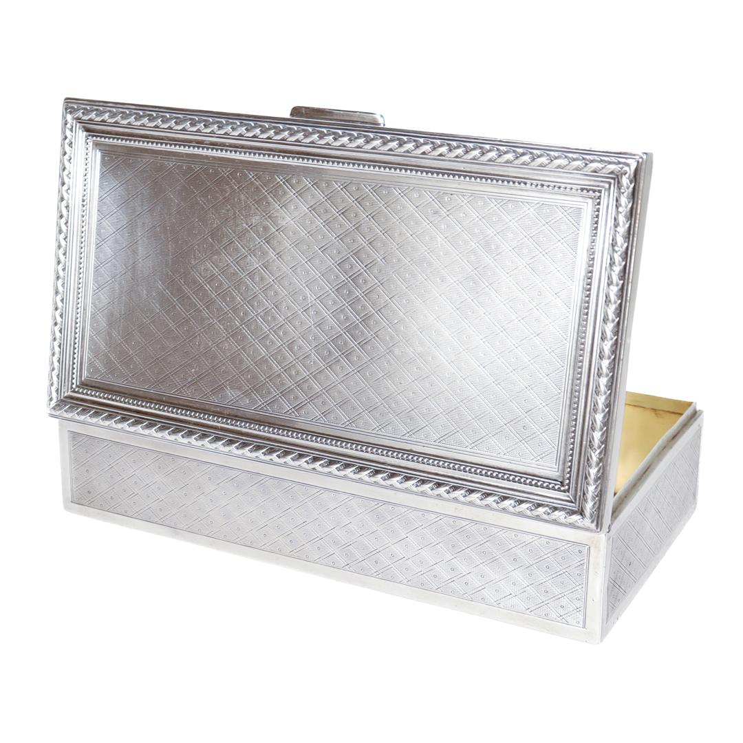 Caja de plata antigua para trofeos de golf regalada por la baronesa Rothschild 10