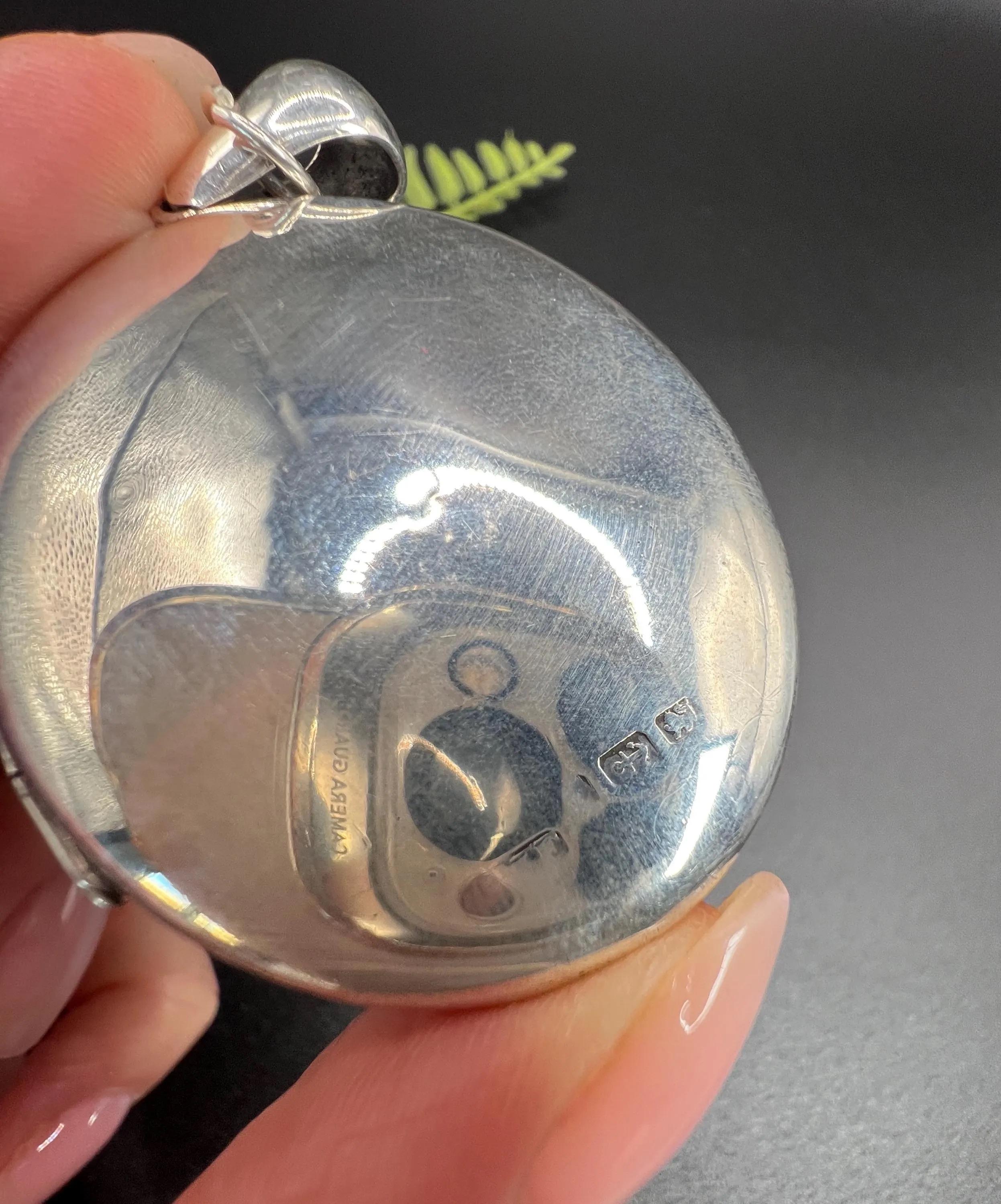 Antique Silver Hallmarked 1910, Edwardian Large Oval Engraved Scenic Bird Locket For Sale 1