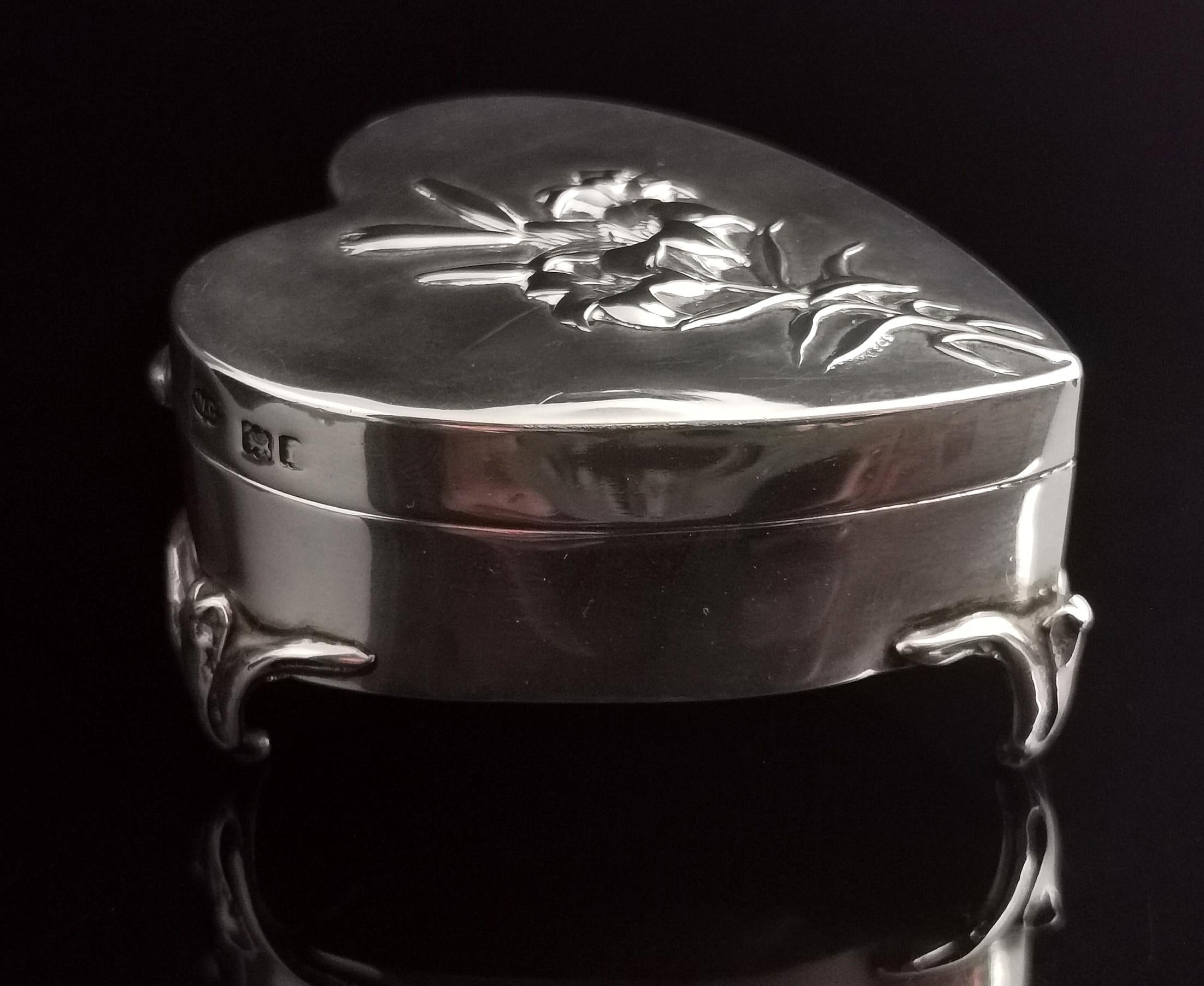 Antique Silver Heart Shaped Jewellery Box, Art Nouveau  5