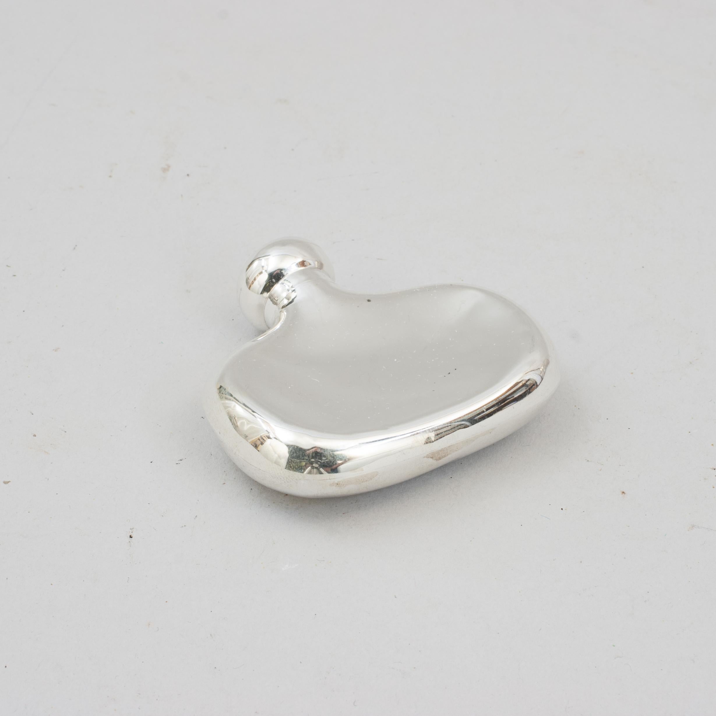 Antiker, silberner Hip Flask, Birmingham 1906, ungewöhnliche Form. (Edwardian) im Angebot