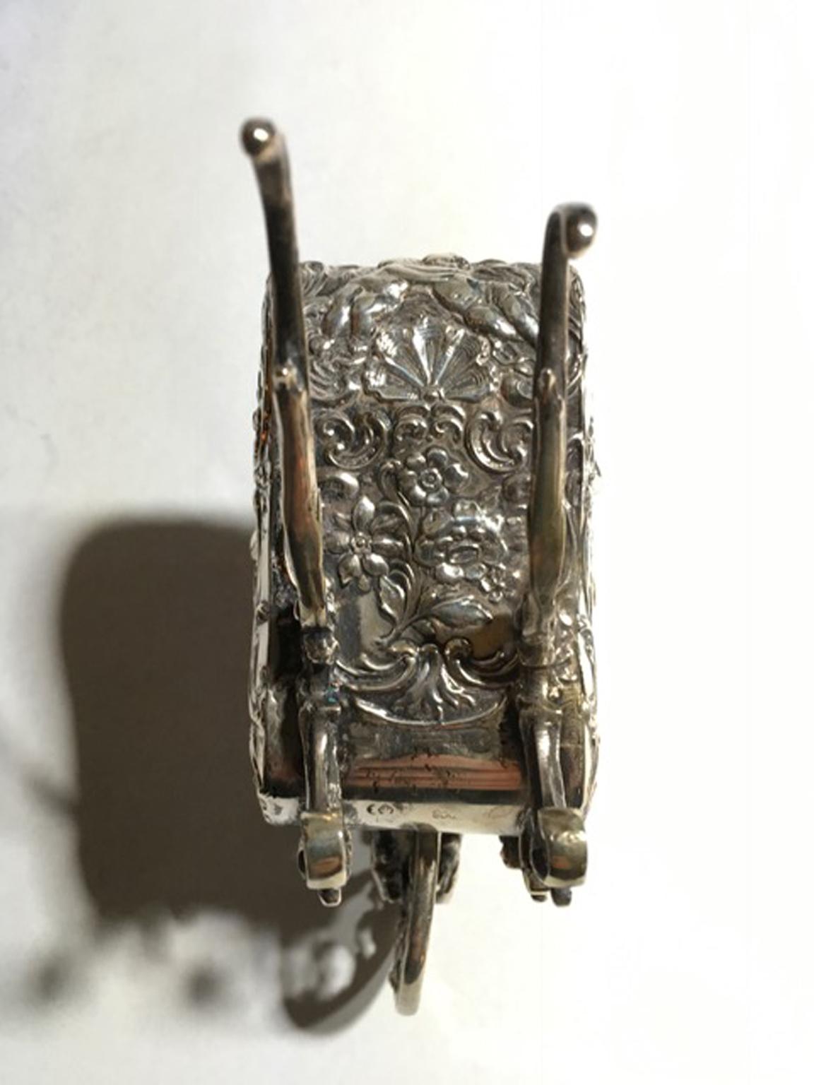 Italy Late 19th Century Sterling Silver Box Baroque Little Love Cart For Sale 11