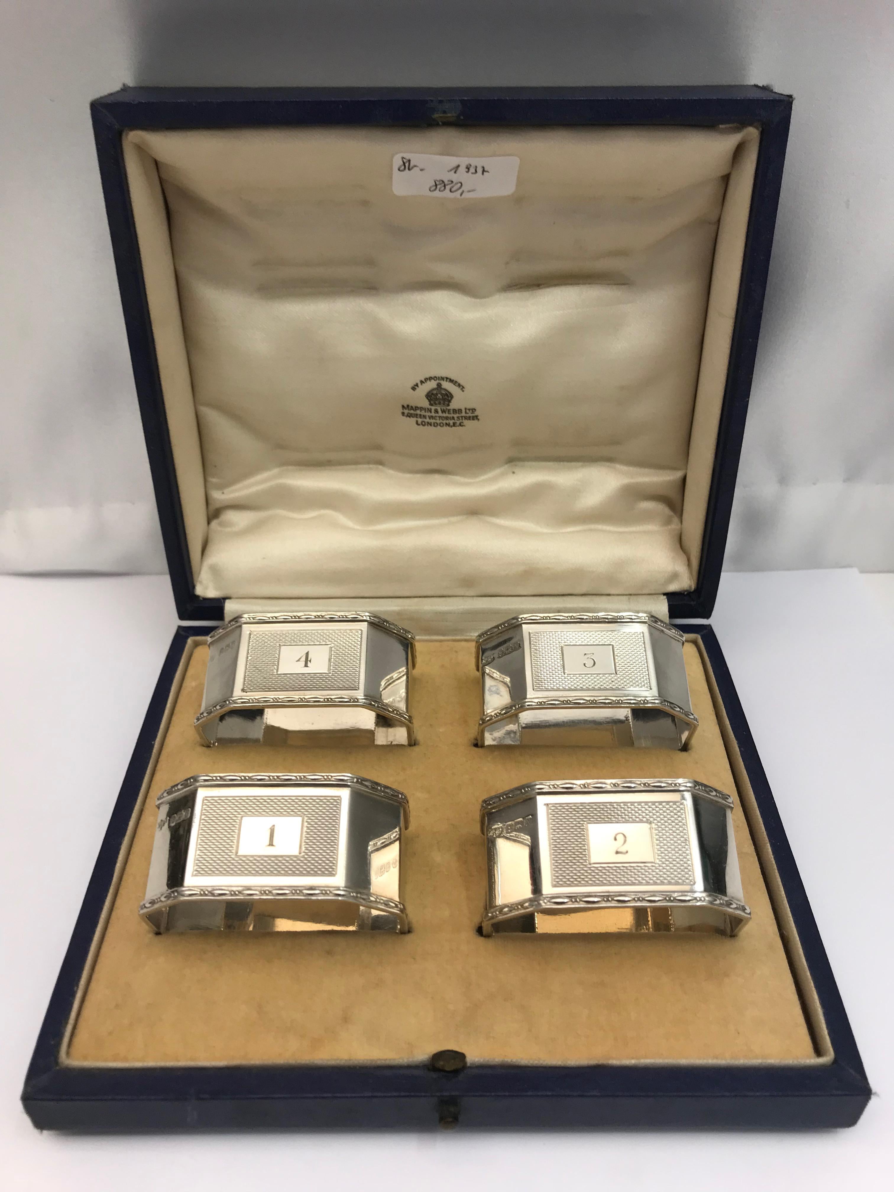 Antique Silver Napkin Rings with Original Box In Good Condition For Sale In London, London