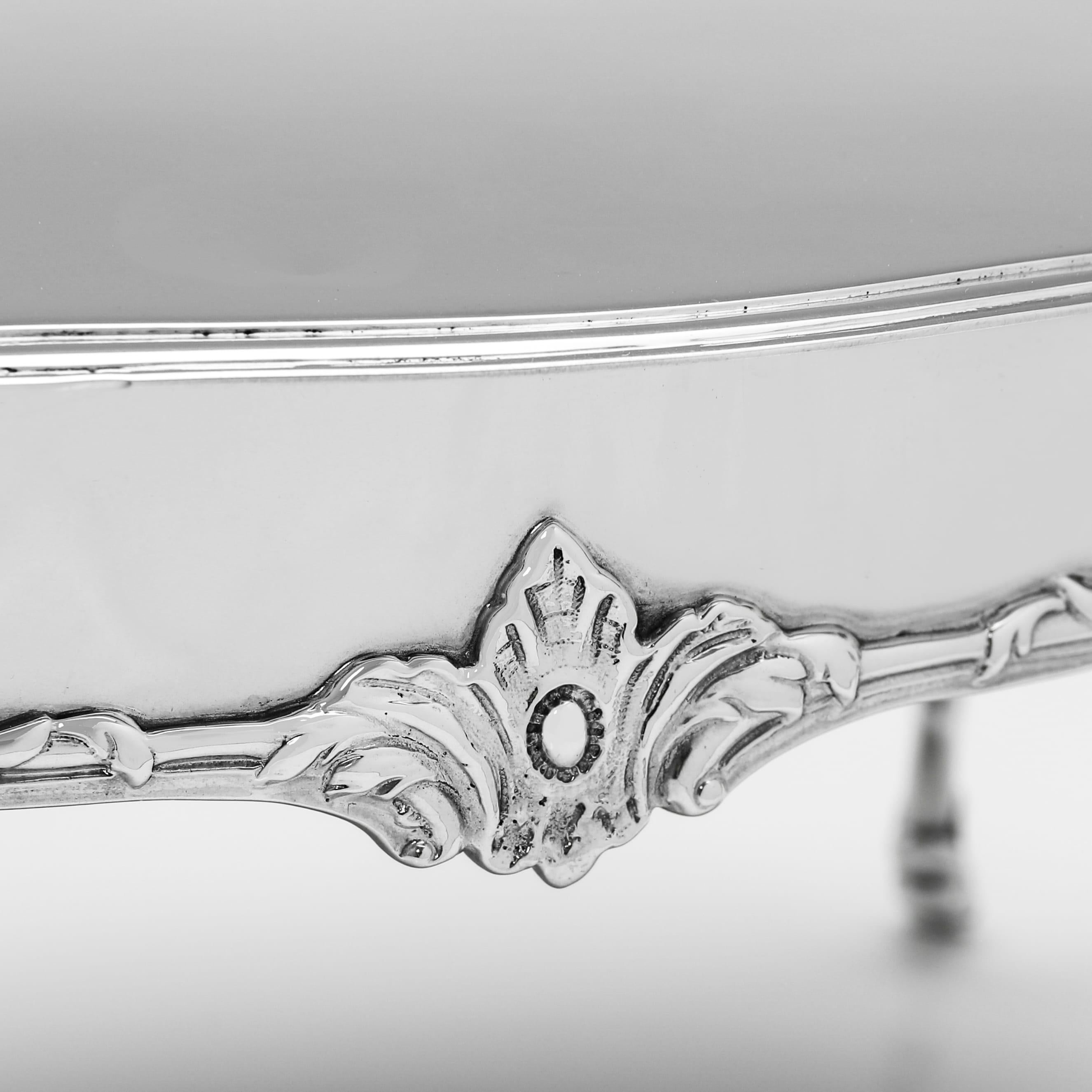 English Antique silver novelty jewellery box modelled as a Queen Anne cabriole leg table